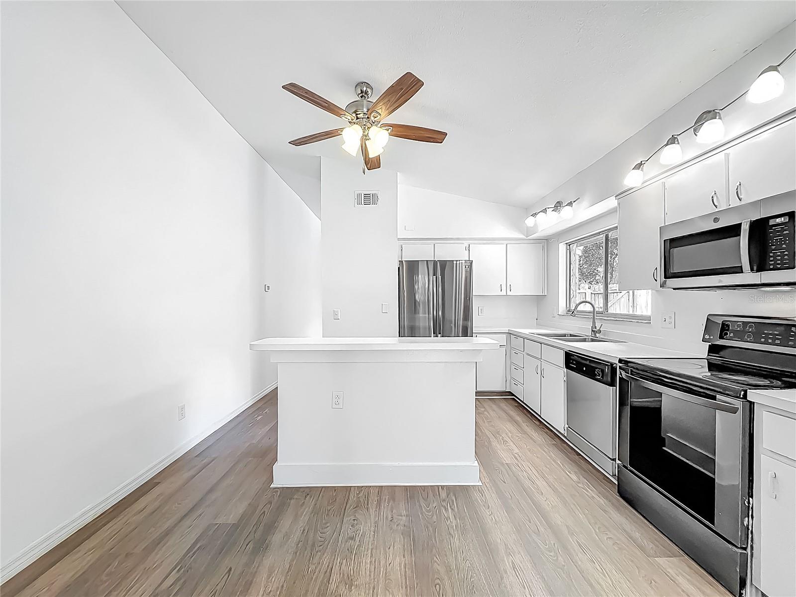 2253 ATRIUM CIR, ORLANDO, FL, 32808