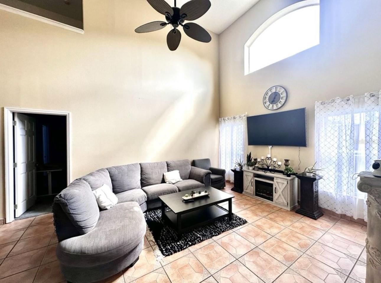 561 BUCKINGHAM CIR, DAVENPORT, FL, 33897