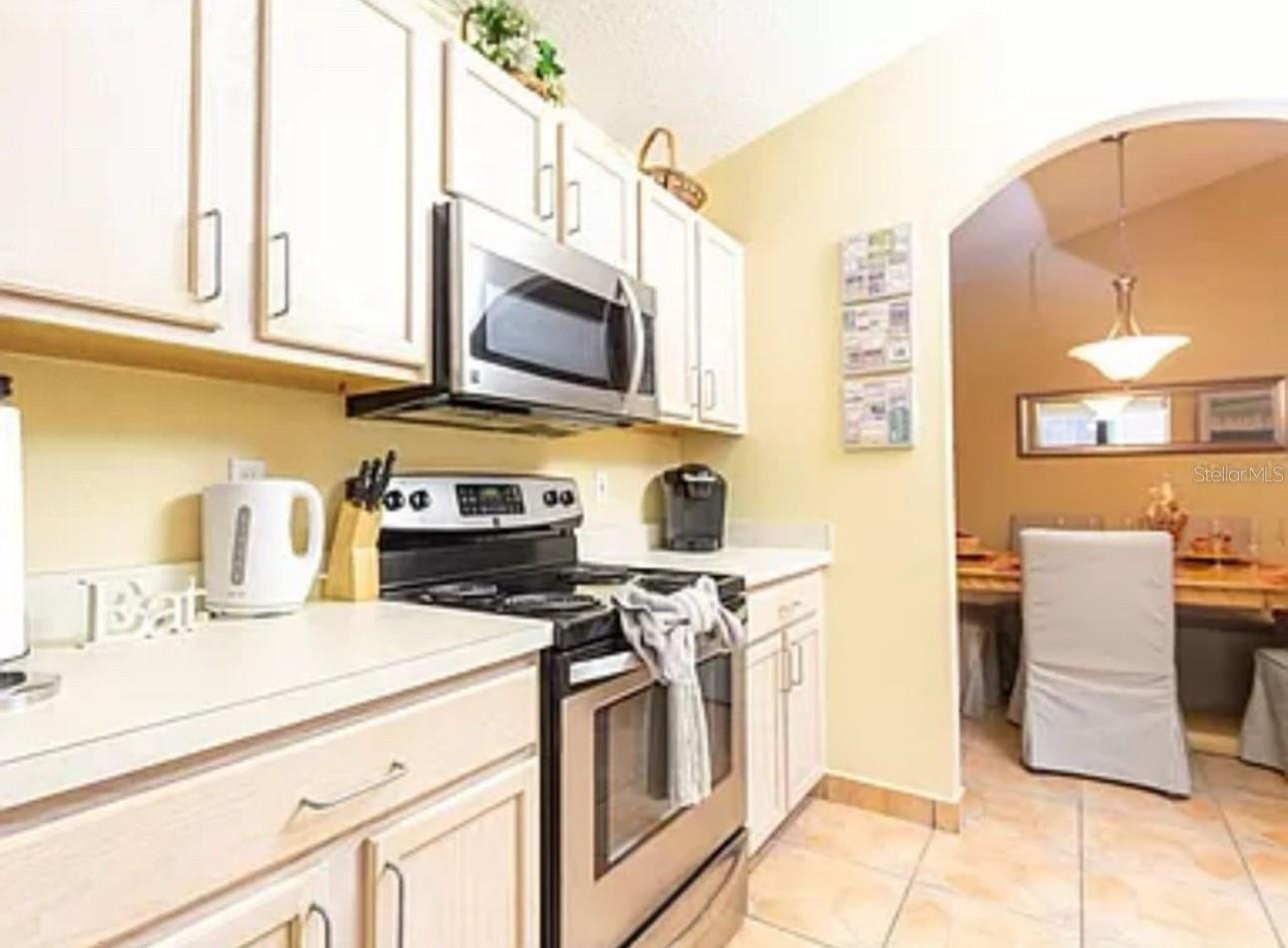 561 BUCKINGHAM CIR, DAVENPORT, FL, 33897