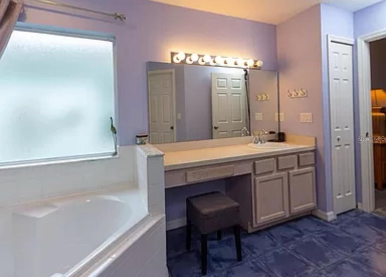 561 BUCKINGHAM CIR, DAVENPORT, FL, 33897