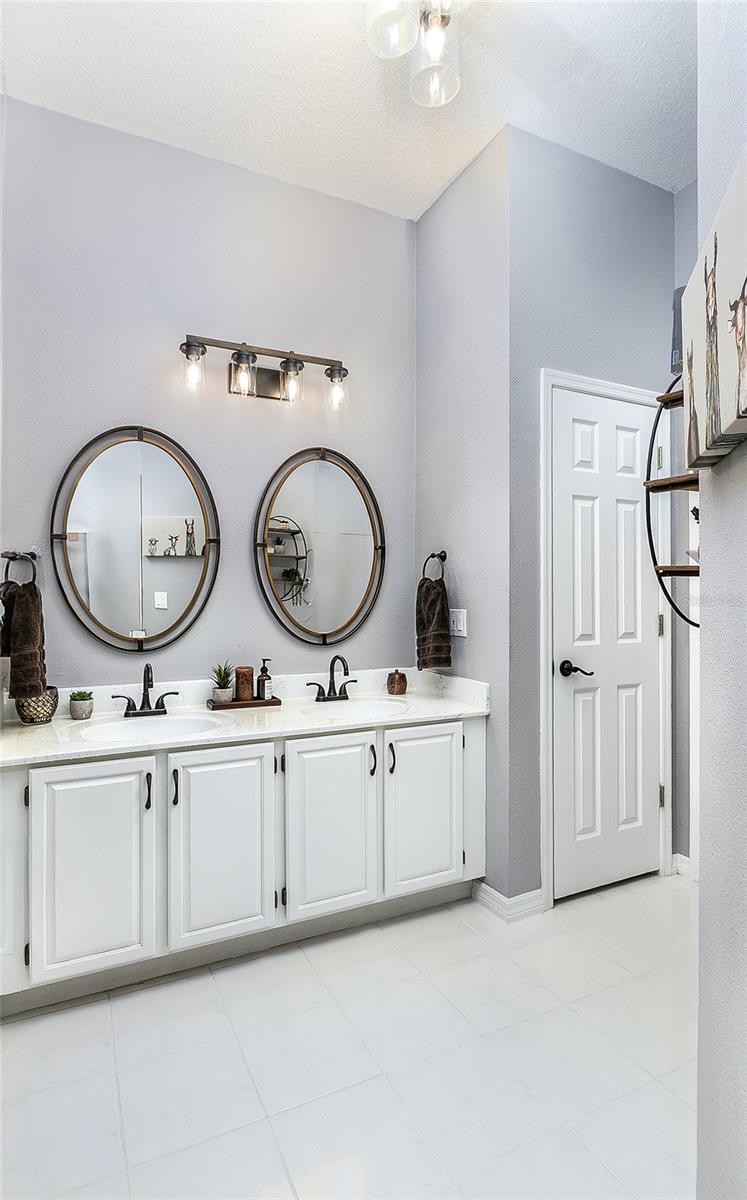 876 KENSINGTON GARDENS CT, OVIEDO, FL, 32765