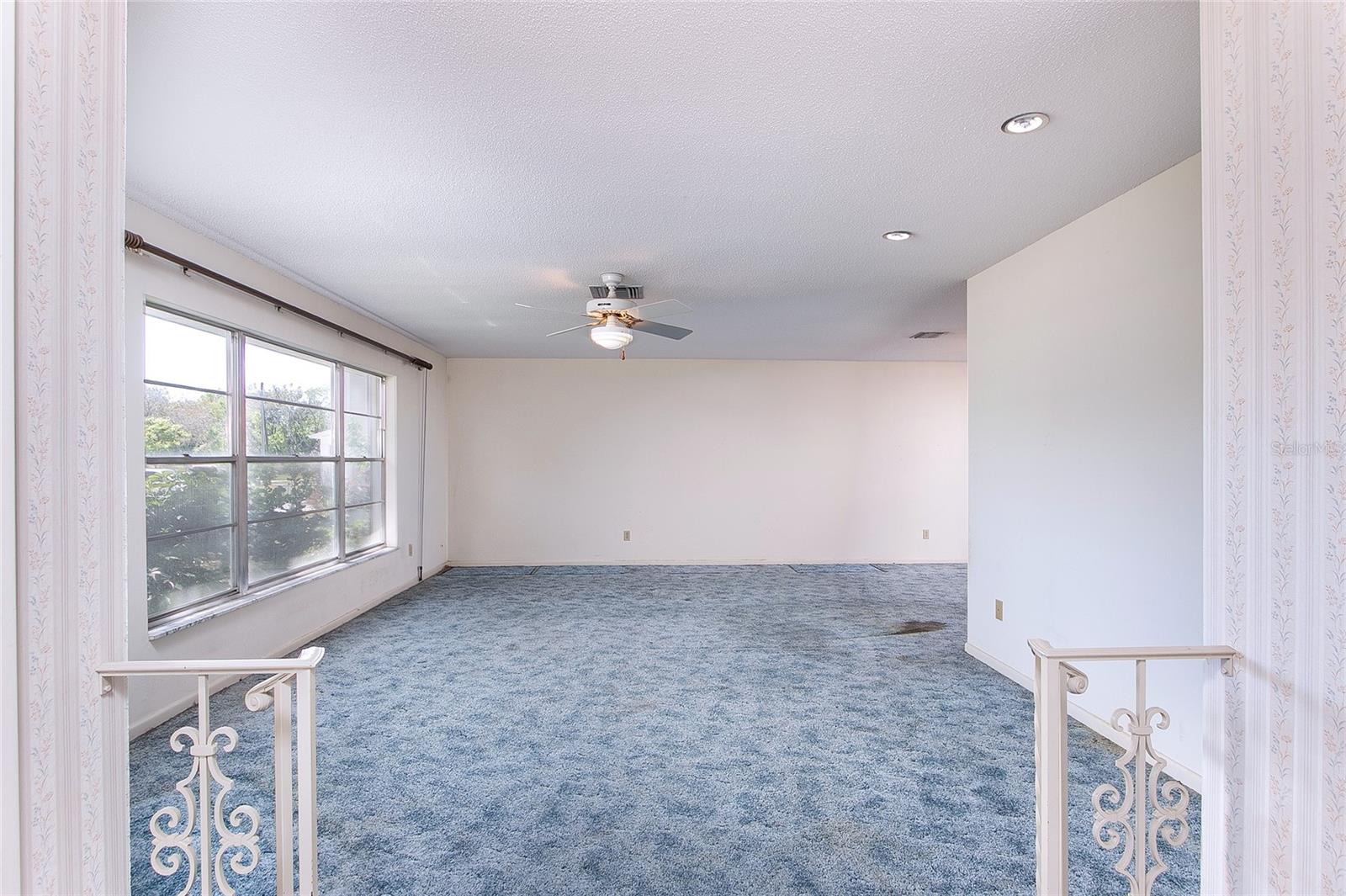 120 LAKE DR, OVIEDO, FL, 32765