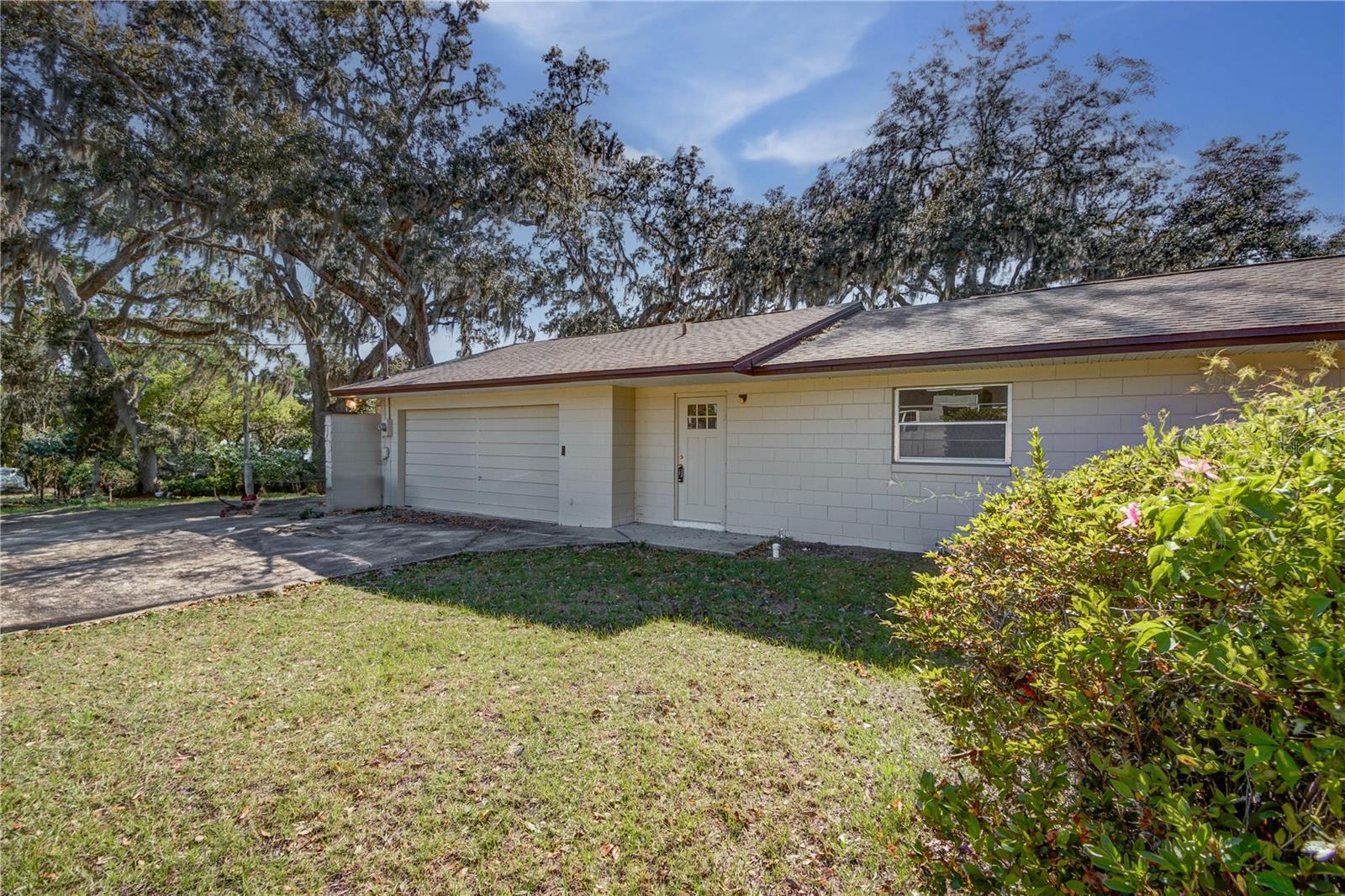 120 LAKE DR, OVIEDO, FL, 32765