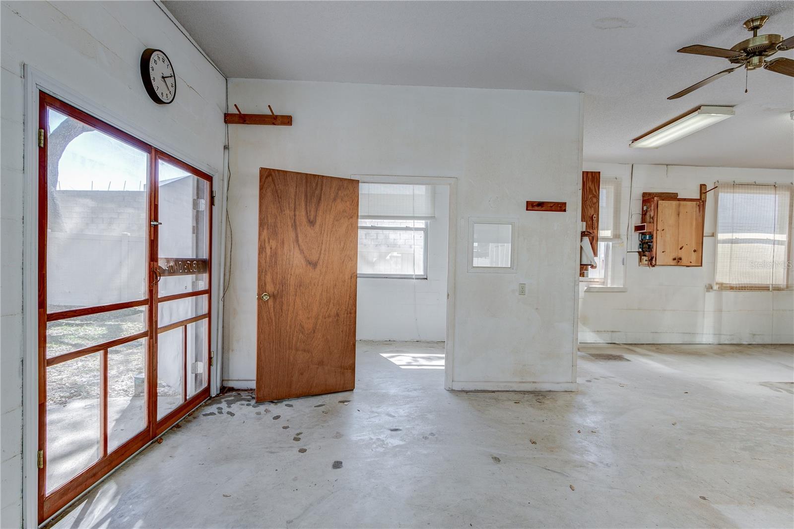 120 LAKE DR, OVIEDO, FL, 32765