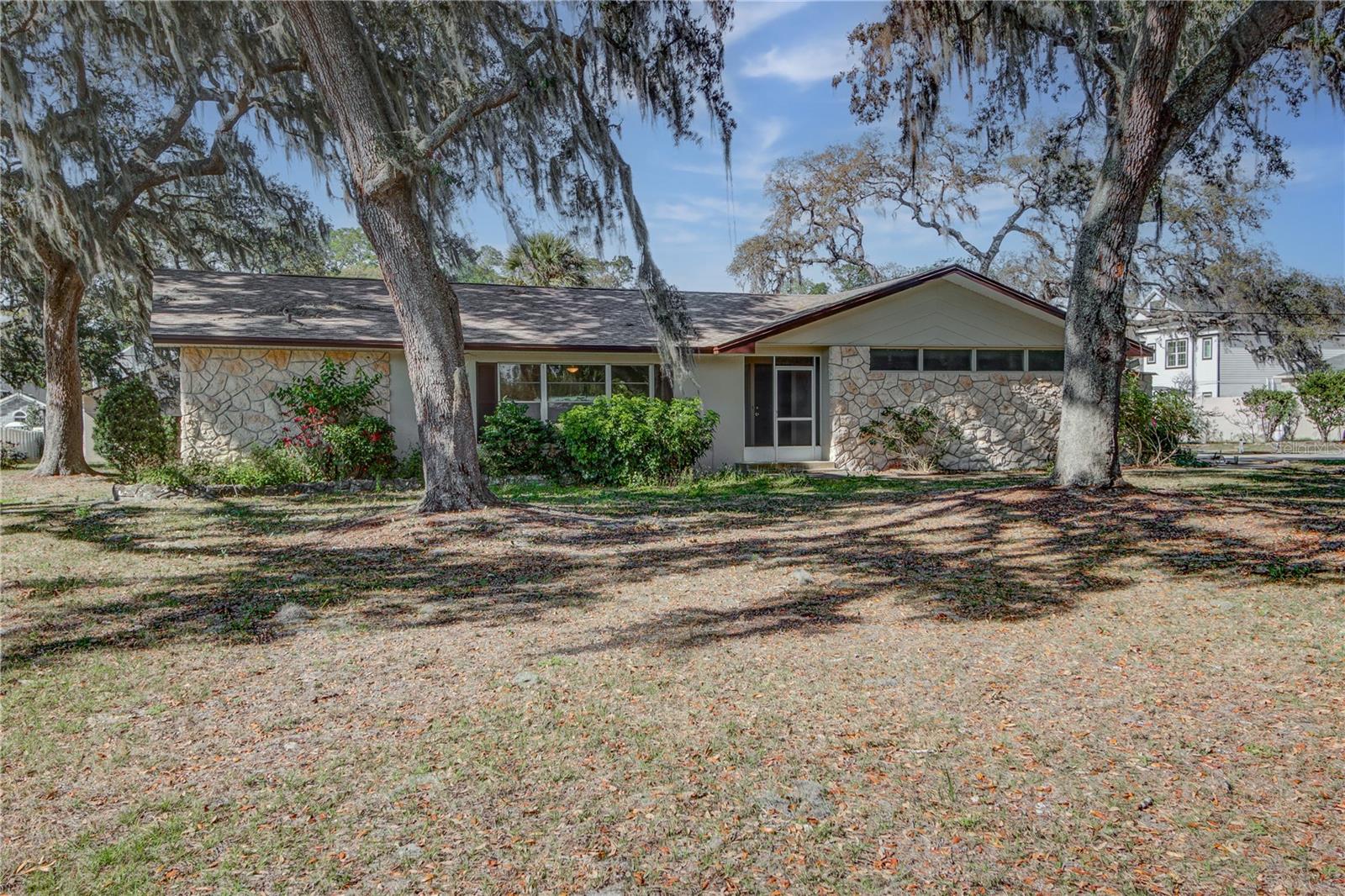 120 LAKE DR, OVIEDO, FL, 32765