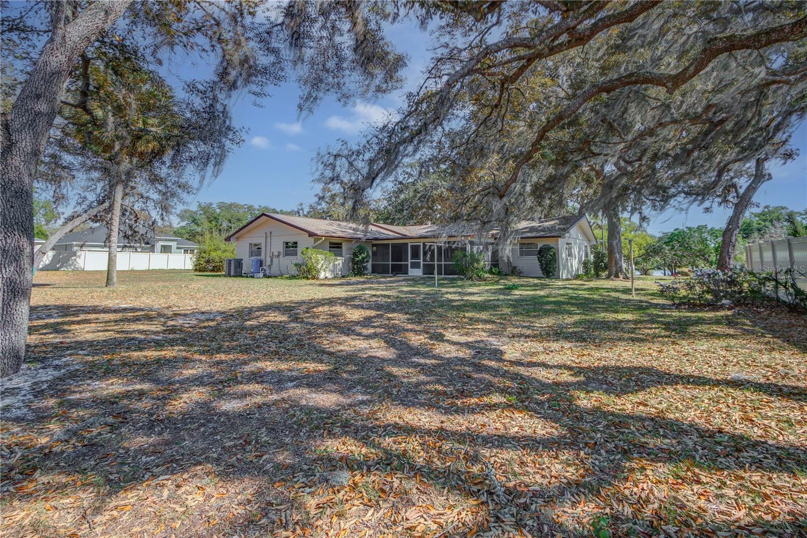 120 LAKE DR, OVIEDO, FL, 32765