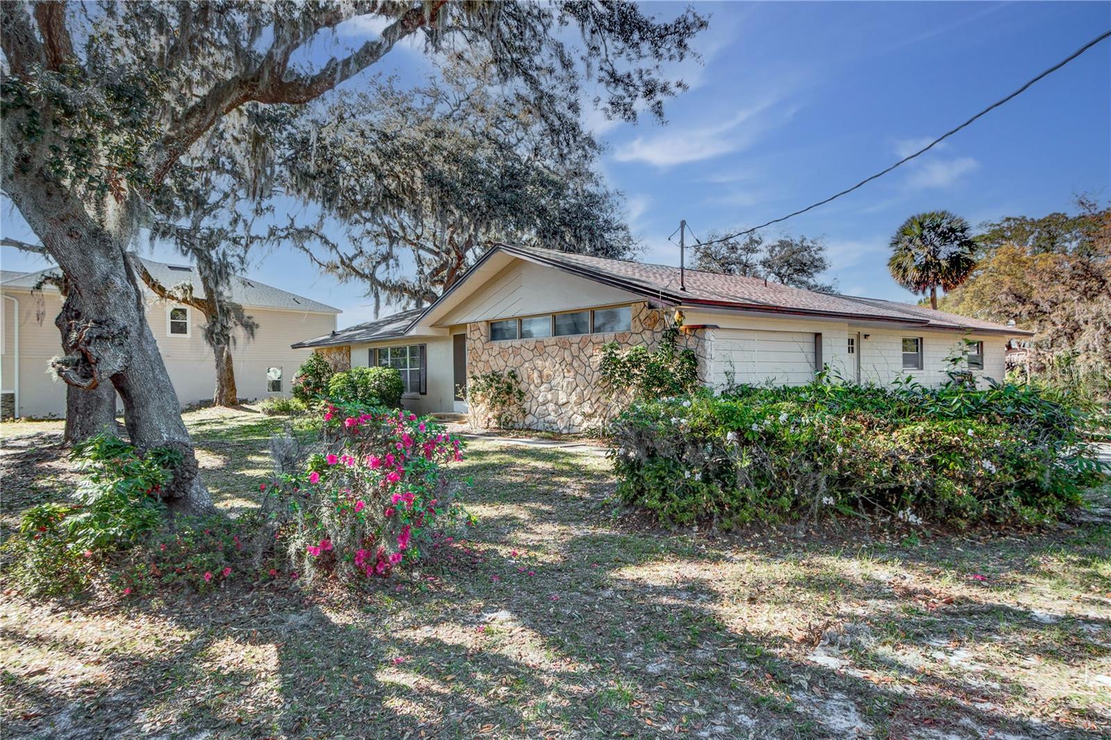 120 LAKE DR, OVIEDO, FL, 32765