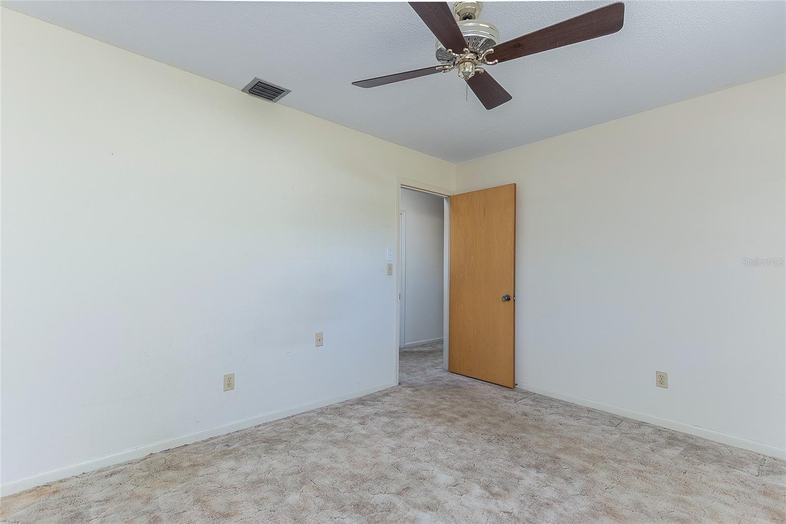120 LAKE DR, OVIEDO, FL, 32765