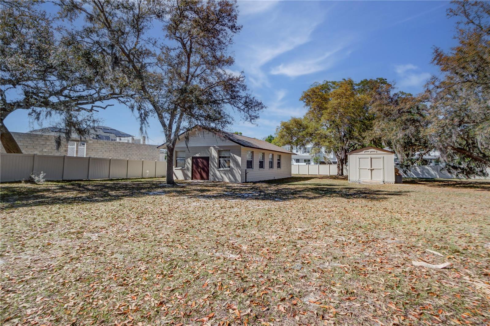 120 LAKE DR, OVIEDO, FL, 32765