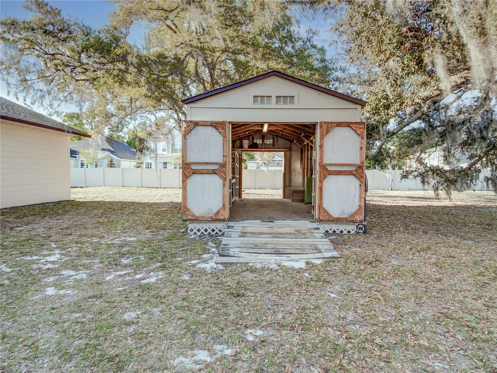 120 LAKE DR, OVIEDO, FL, 32765