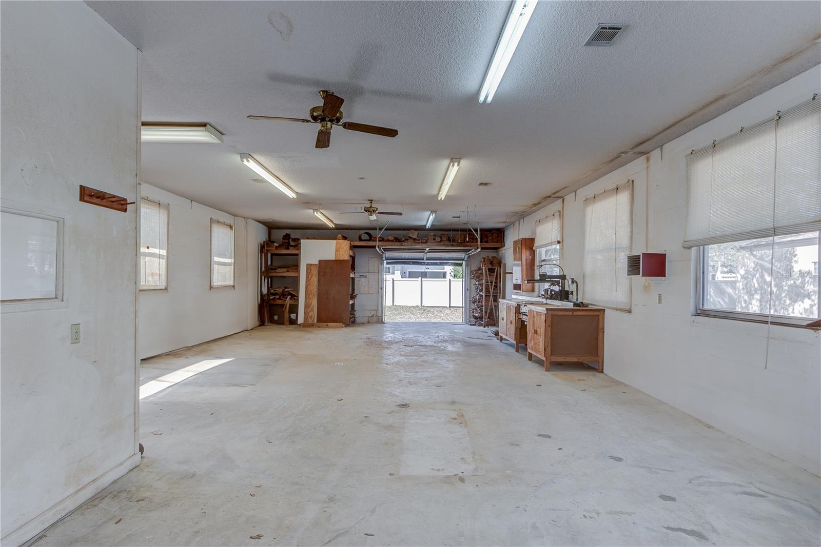 120 LAKE DR, OVIEDO, FL, 32765