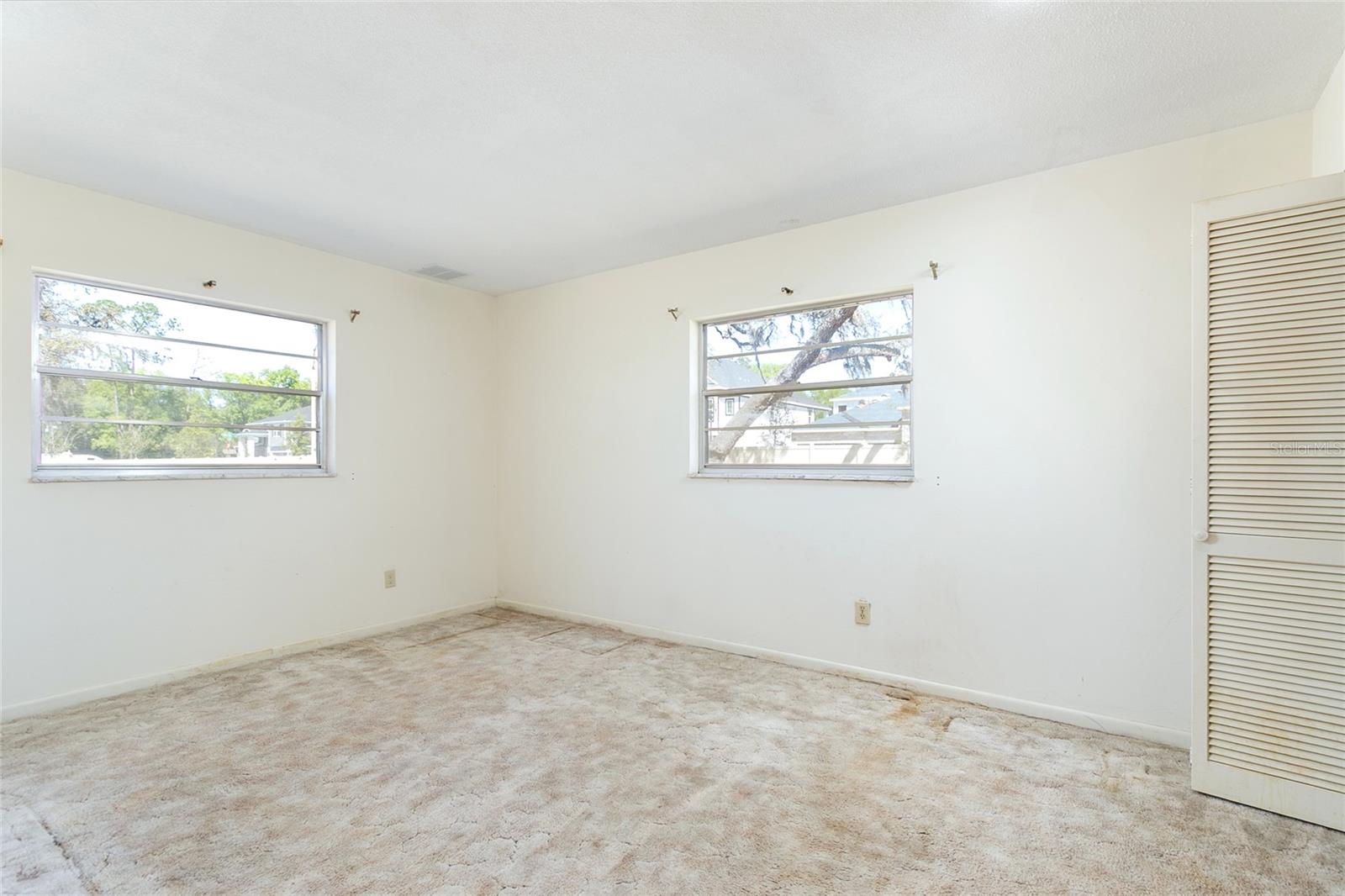 120 LAKE DR, OVIEDO, FL, 32765