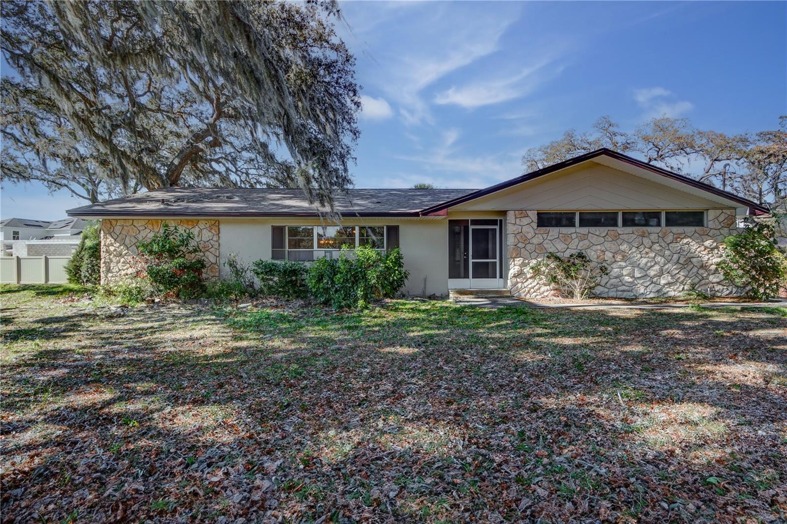 120 LAKE DR, OVIEDO, FL, 32765