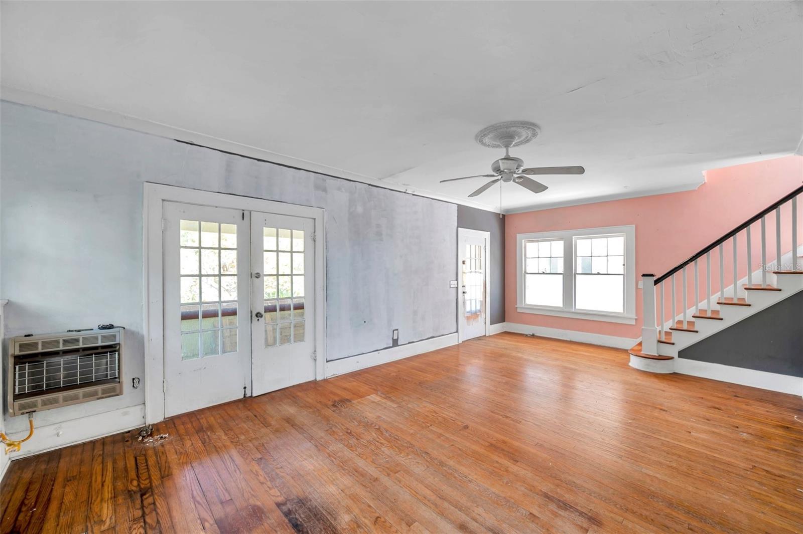 148 19TH AVE SE, ST PETERSBURG, FL, 33705