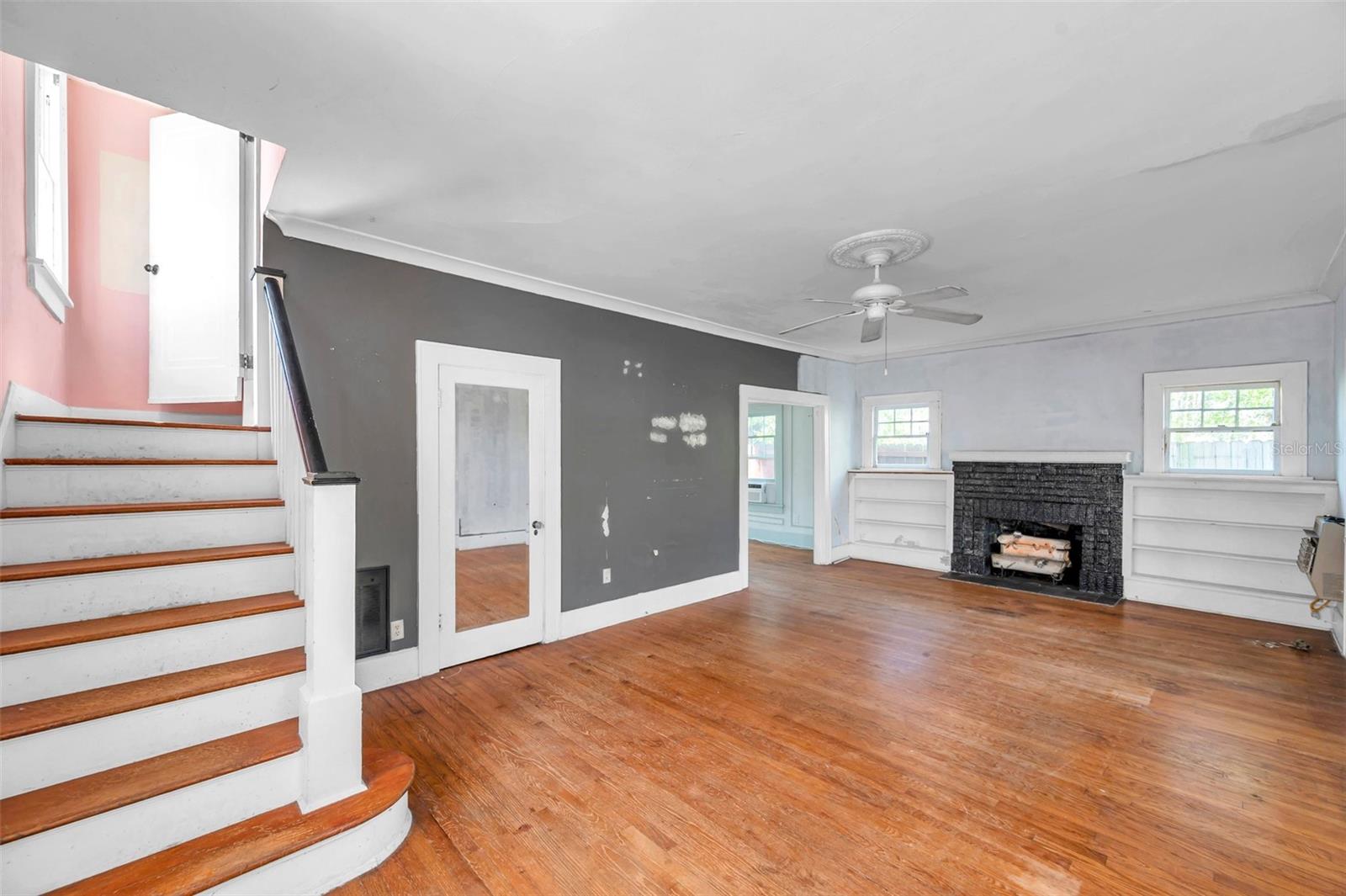 148 19TH AVE SE, ST PETERSBURG, FL, 33705