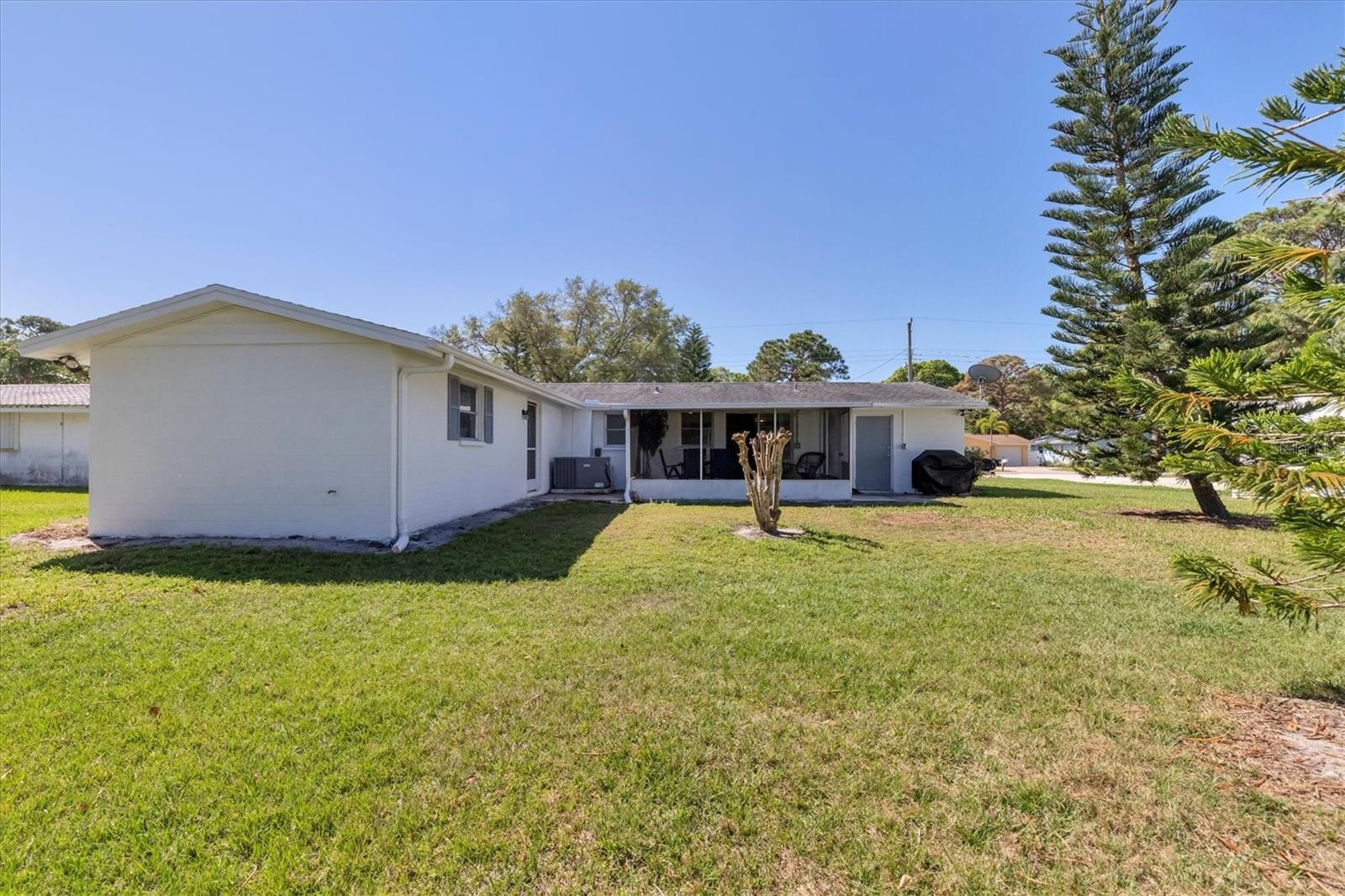 2323 DOUD ST, SARASOTA, FL, 34231