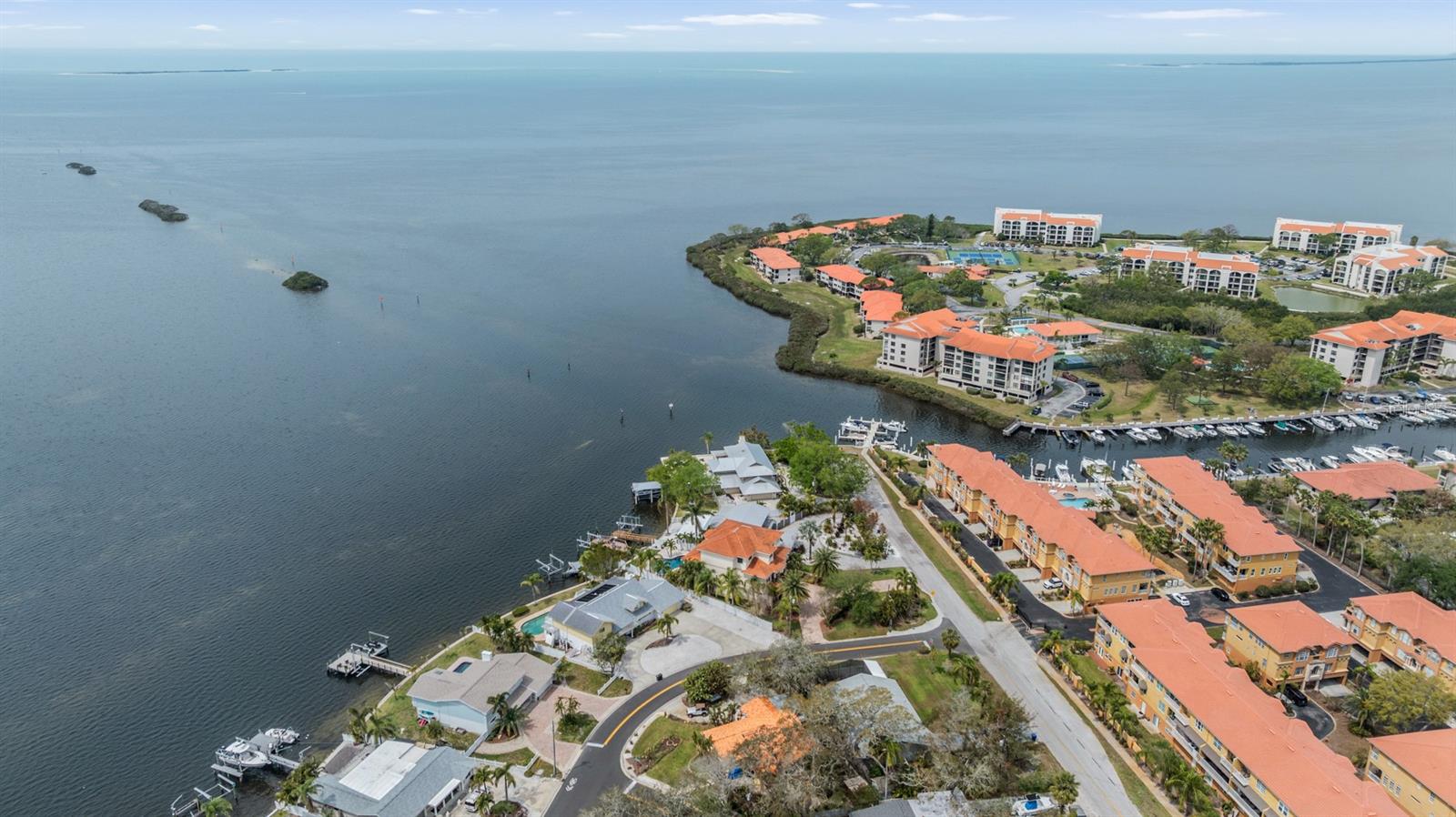 200 DRIFTWOOD DR W, PALM HARBOR, FL, 34683