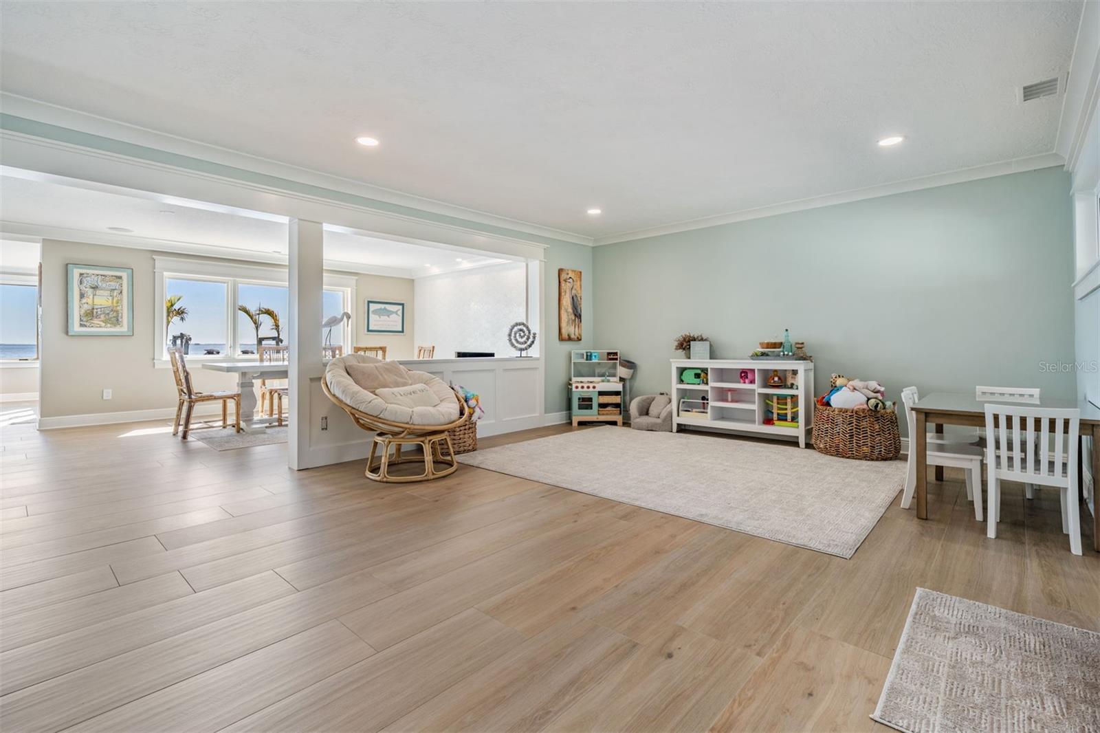 200 DRIFTWOOD DR W, PALM HARBOR, FL, 34683