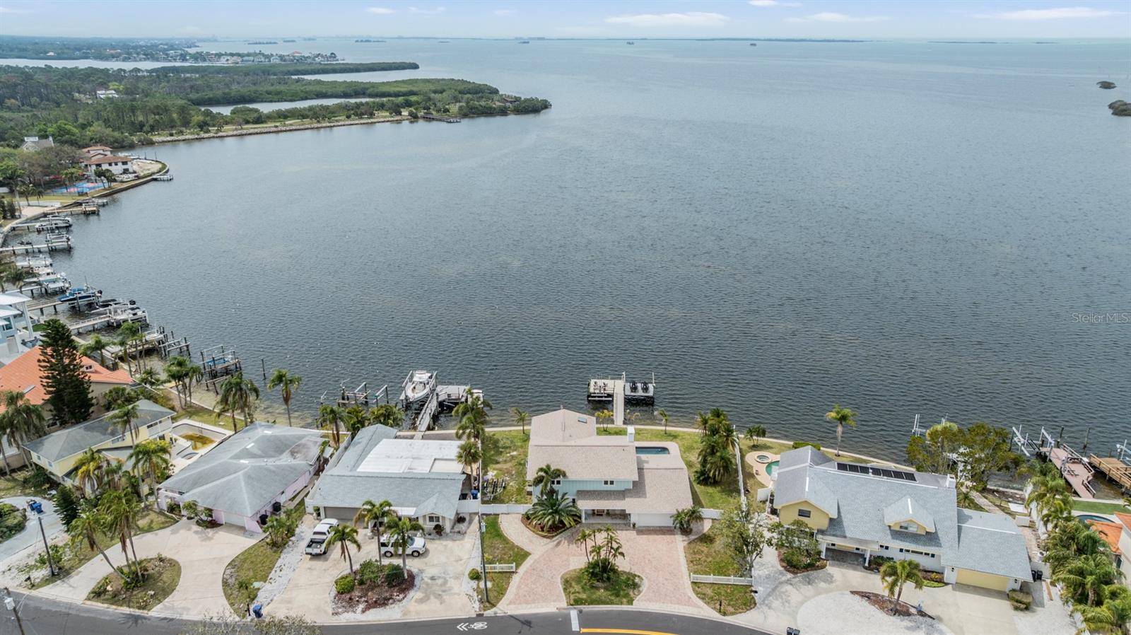 200 DRIFTWOOD DR W, PALM HARBOR, FL, 34683