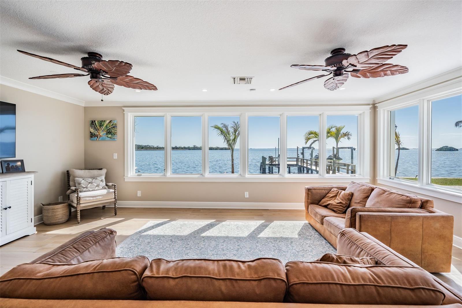 200 DRIFTWOOD DR W, PALM HARBOR, FL, 34683