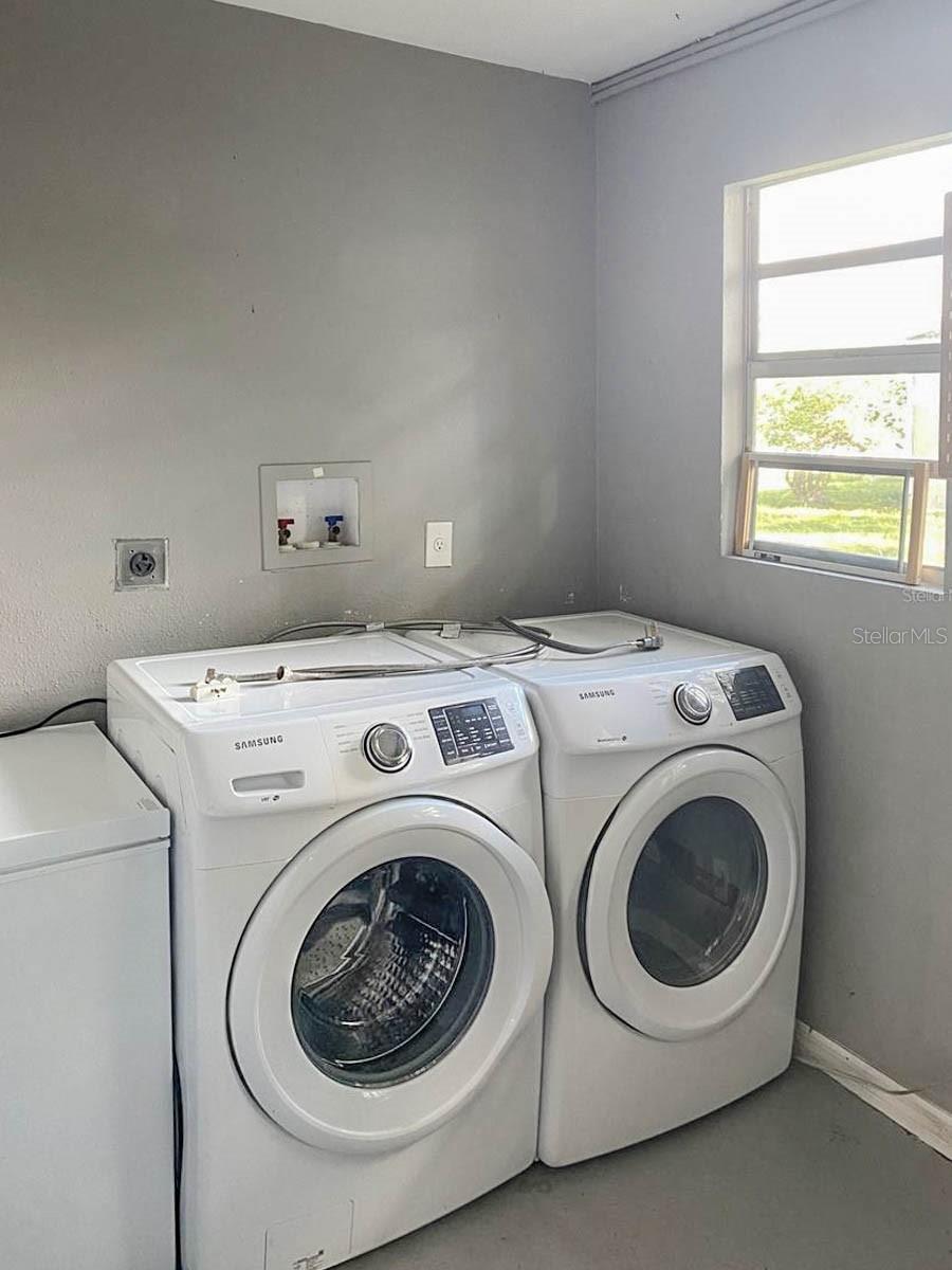 5911 OLIVE AVE, SARASOTA, FL, 34231