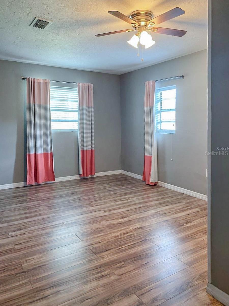 5911 OLIVE AVE, SARASOTA, FL, 34231