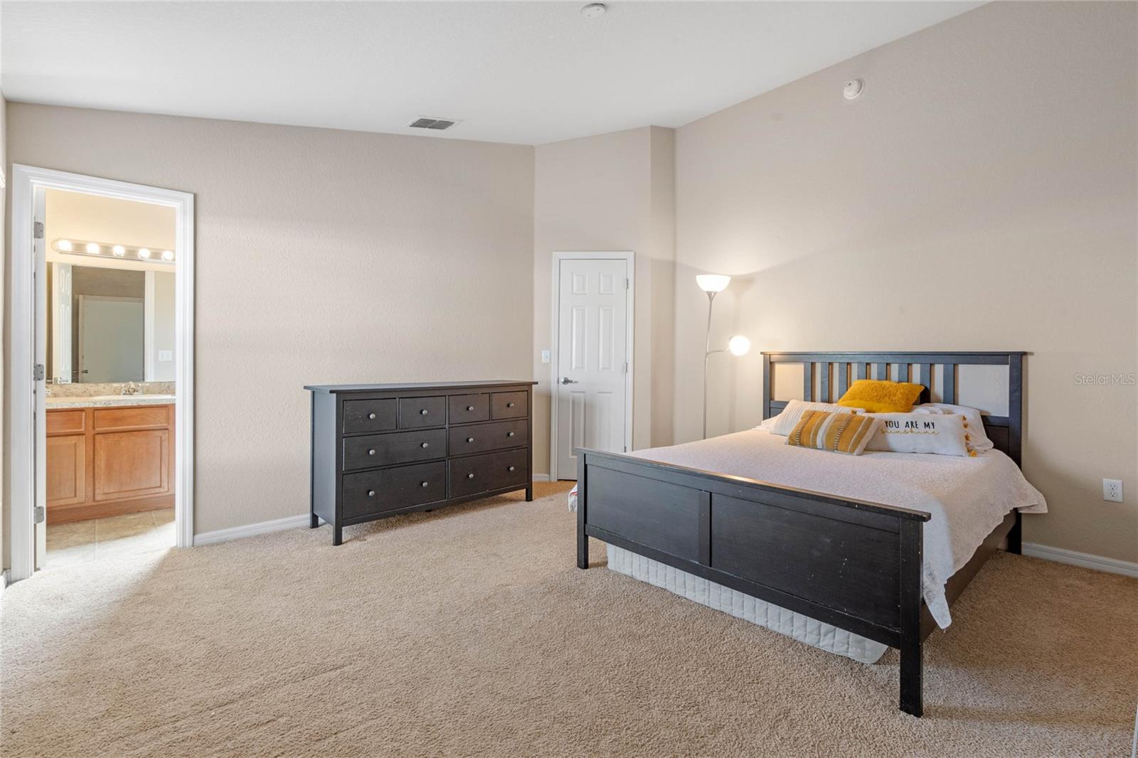 1087 MYSTERY CIR, DAVENPORT, FL, 33837