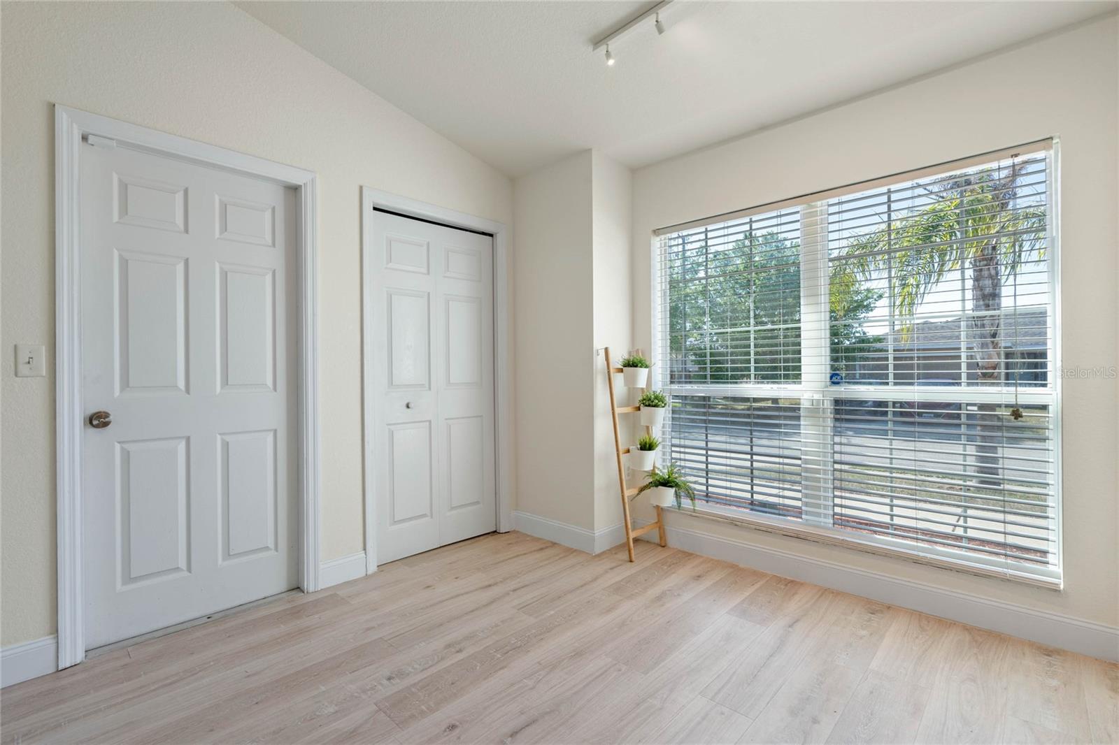 1087 MYSTERY CIR, DAVENPORT, FL, 33837
