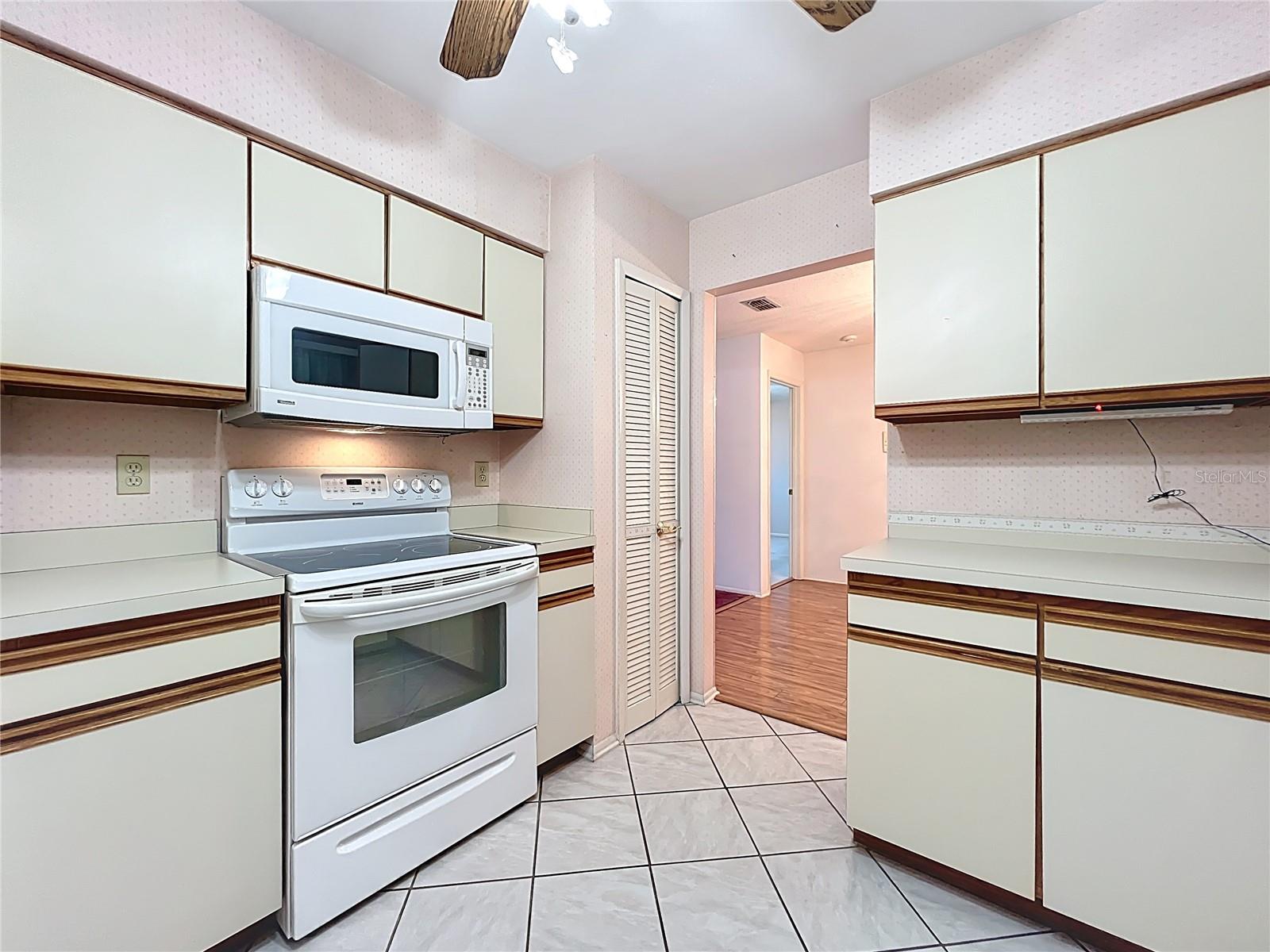 7646 COVEDALE DR, ORLANDO, FL, 32818
