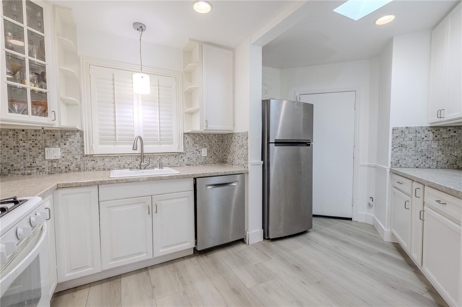 5953 36TH AVE N, ST PETERSBURG, FL, 33710