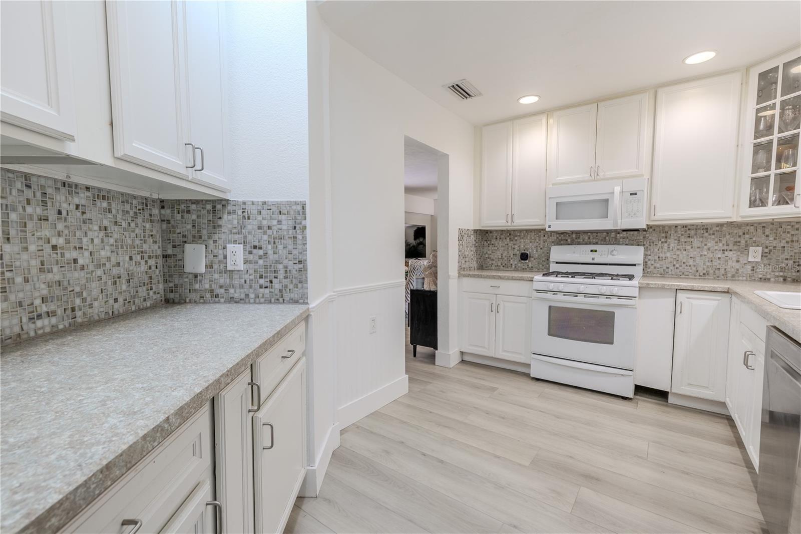 5953 36TH AVE N, ST PETERSBURG, FL, 33710