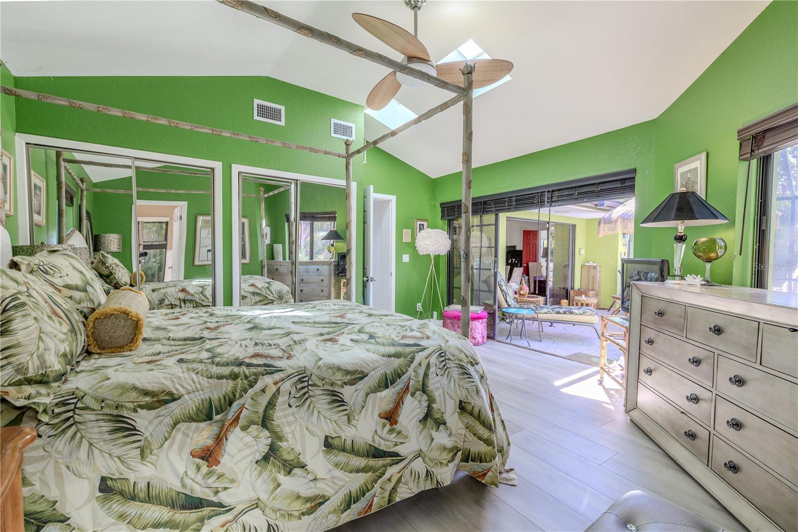 5953 36TH AVE N, ST PETERSBURG, FL, 33710