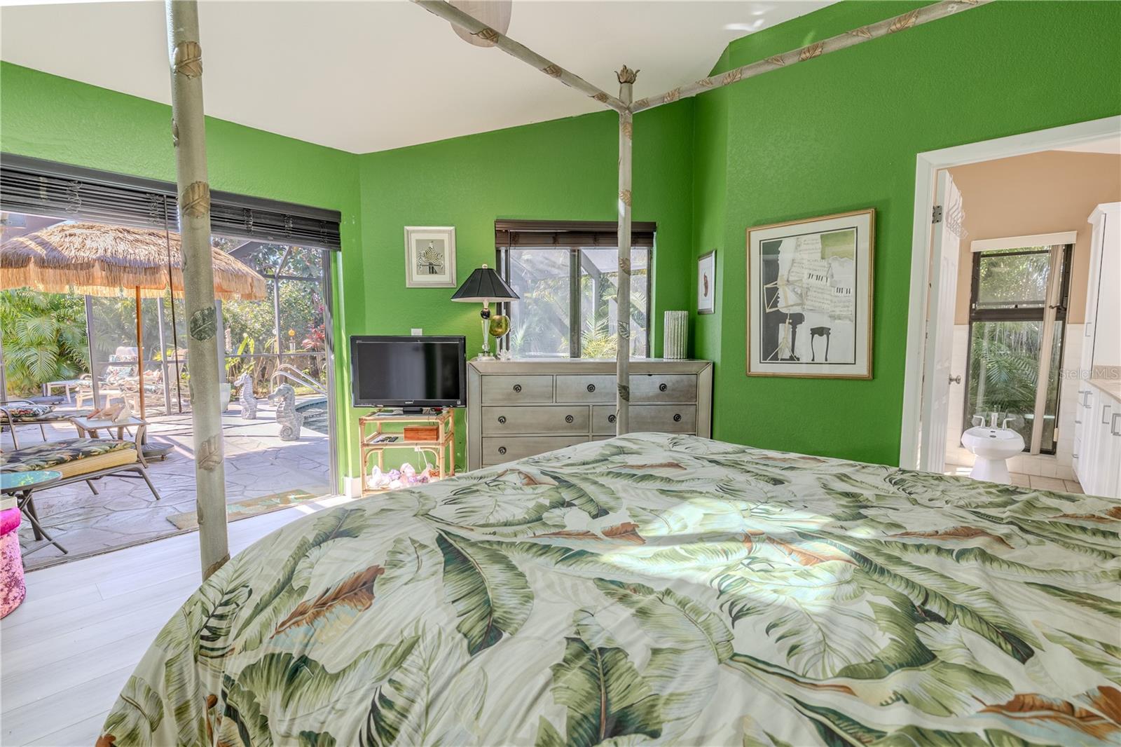 5953 36TH AVE N, ST PETERSBURG, FL, 33710