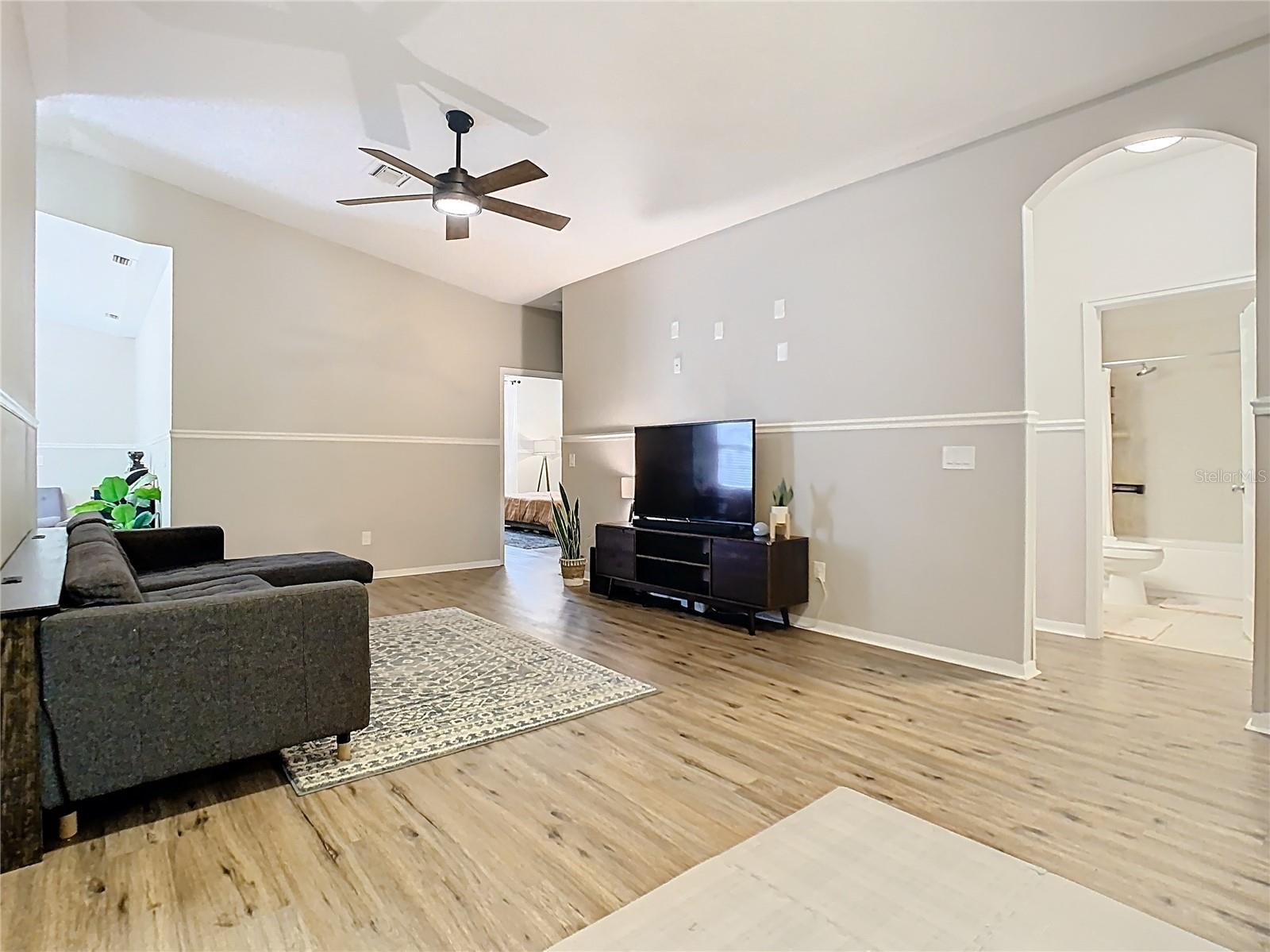 2006 E HARDING ST, ORLANDO, FL, 32806