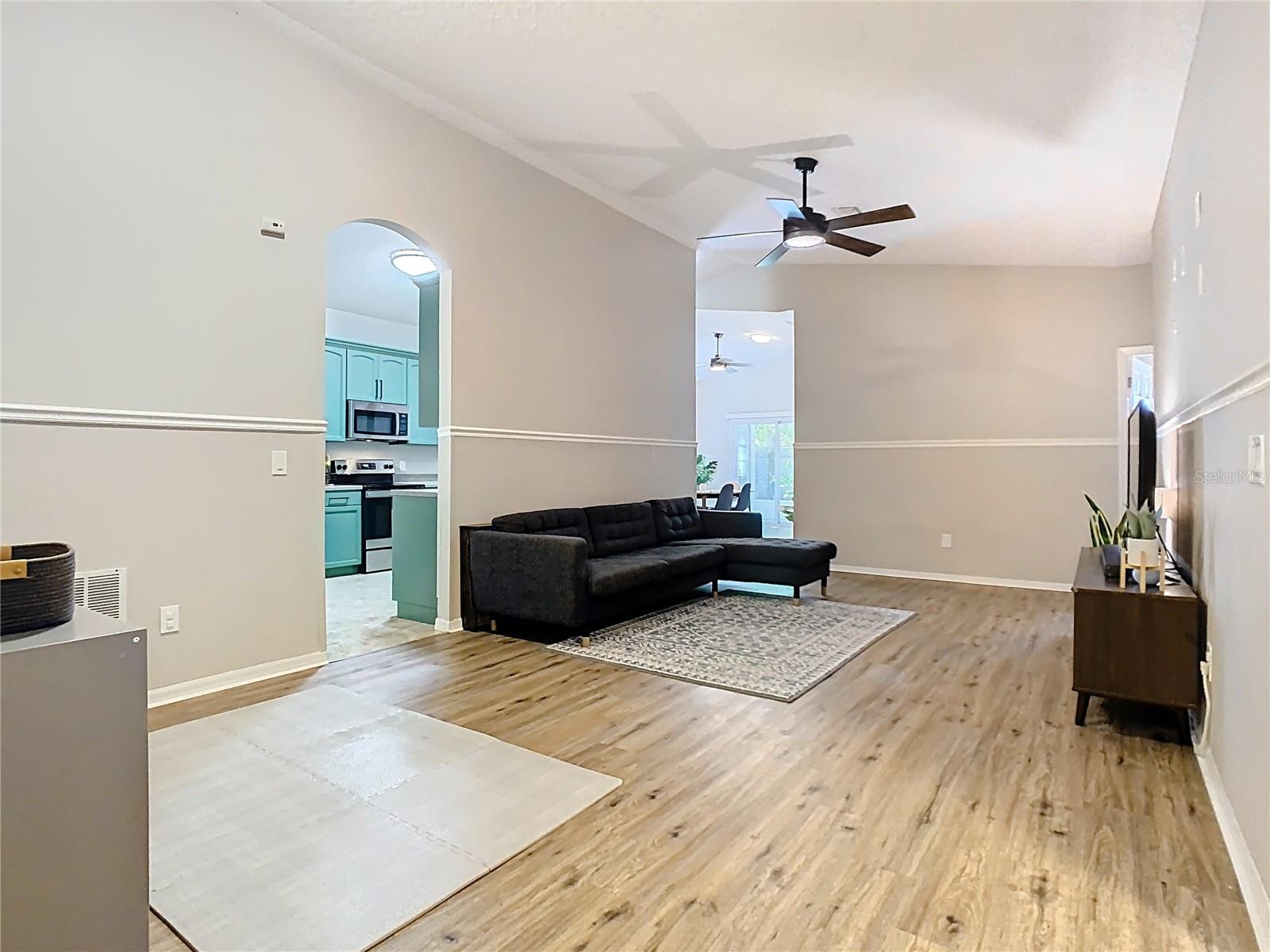 2006 E HARDING ST, ORLANDO, FL, 32806
