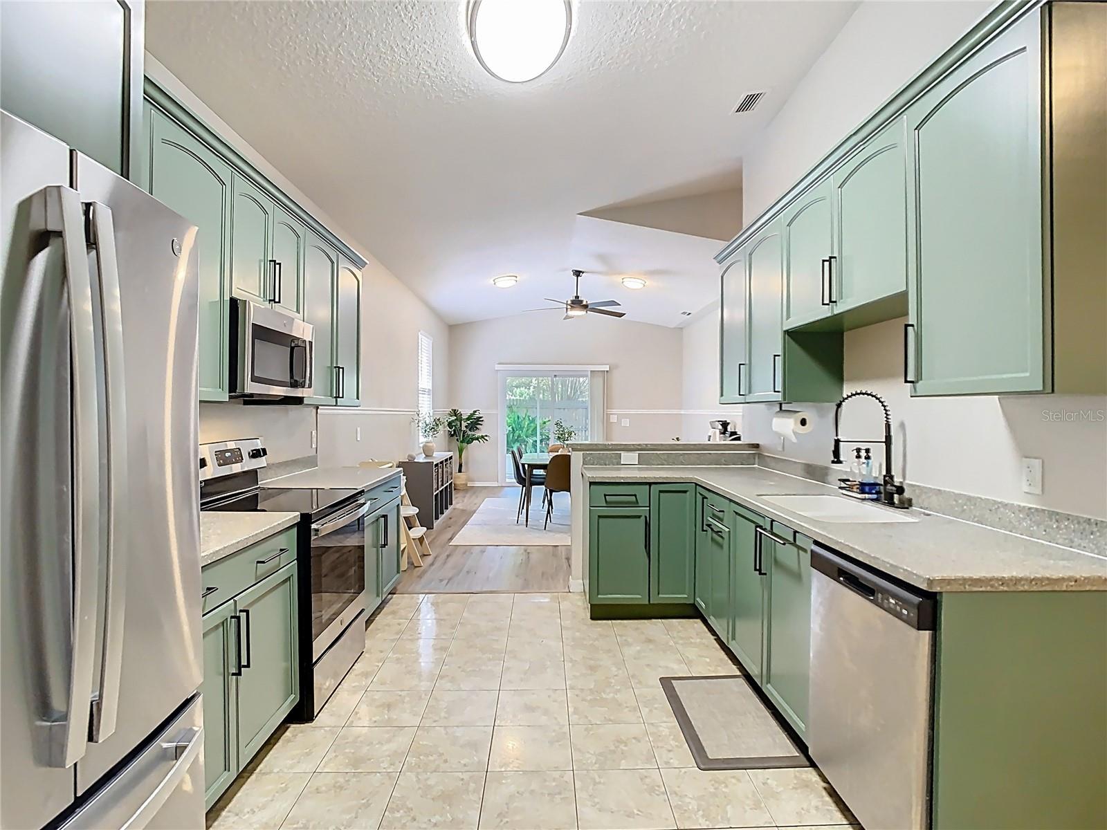 2006 E HARDING ST, ORLANDO, FL, 32806