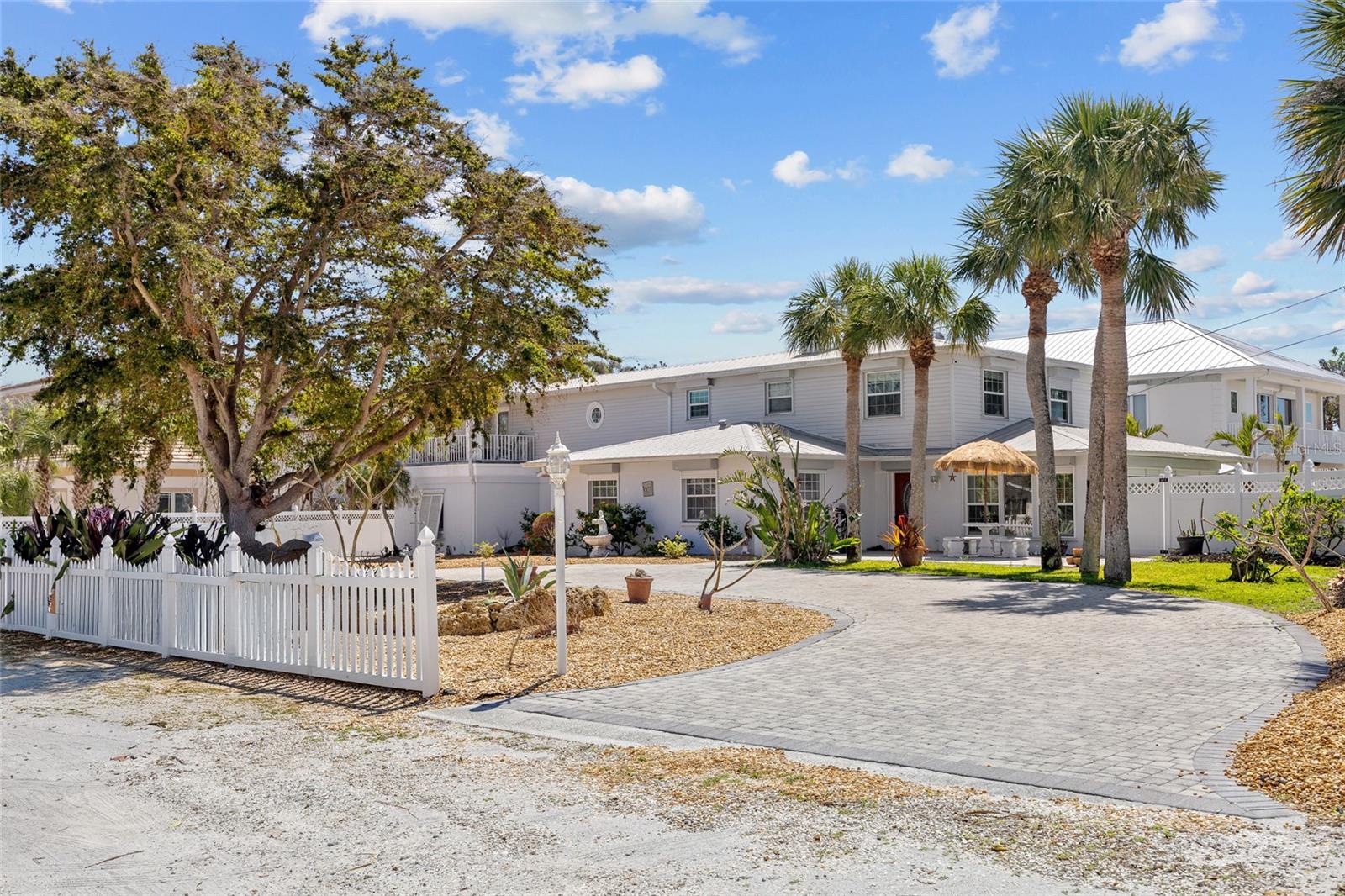 6112 GNARLED OAK DR, ENGLEWOOD, FL, 34223