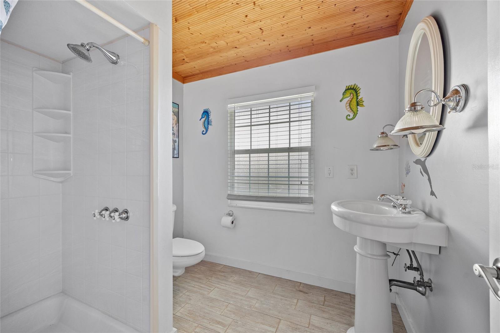 6112 GNARLED OAK DR, ENGLEWOOD, FL, 34223