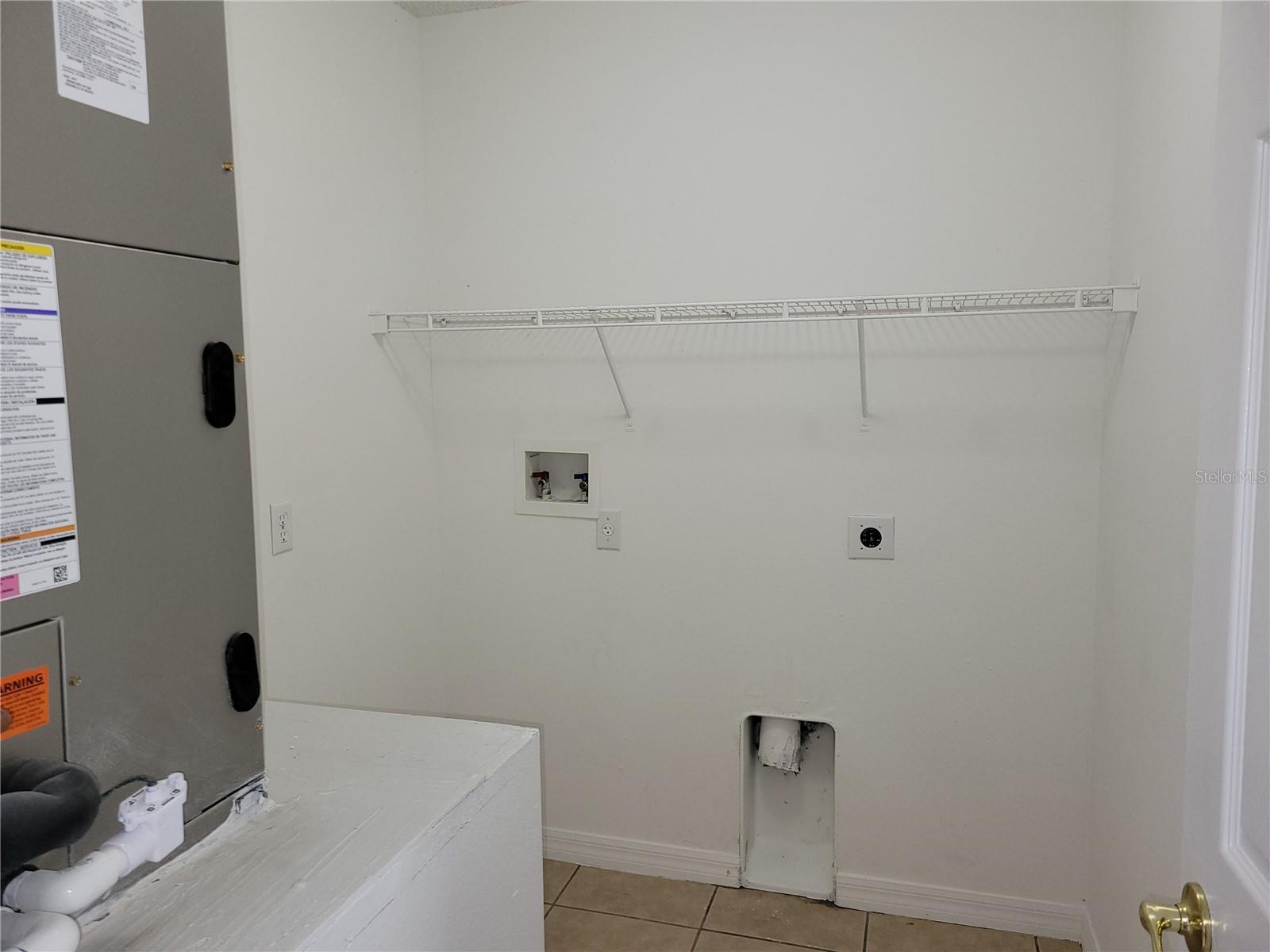 115 ROYALTY CIR, SANFORD, FL, 32771