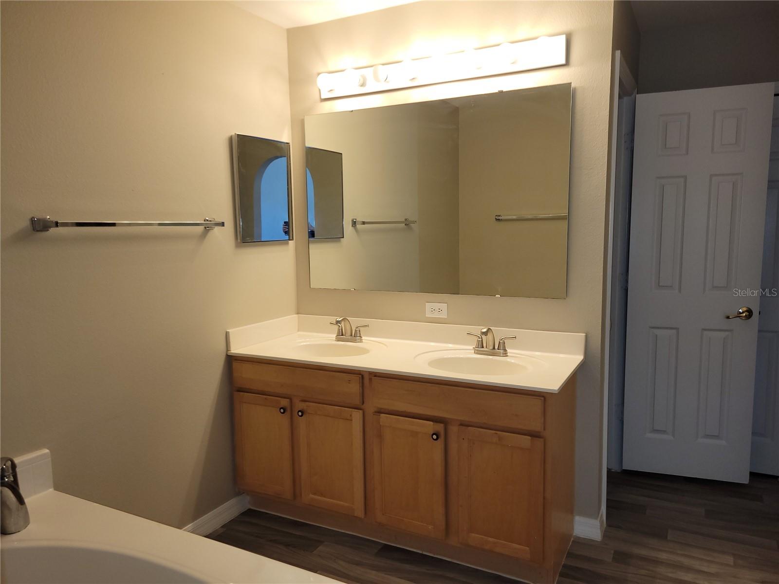 115 ROYALTY CIR, SANFORD, FL, 32771