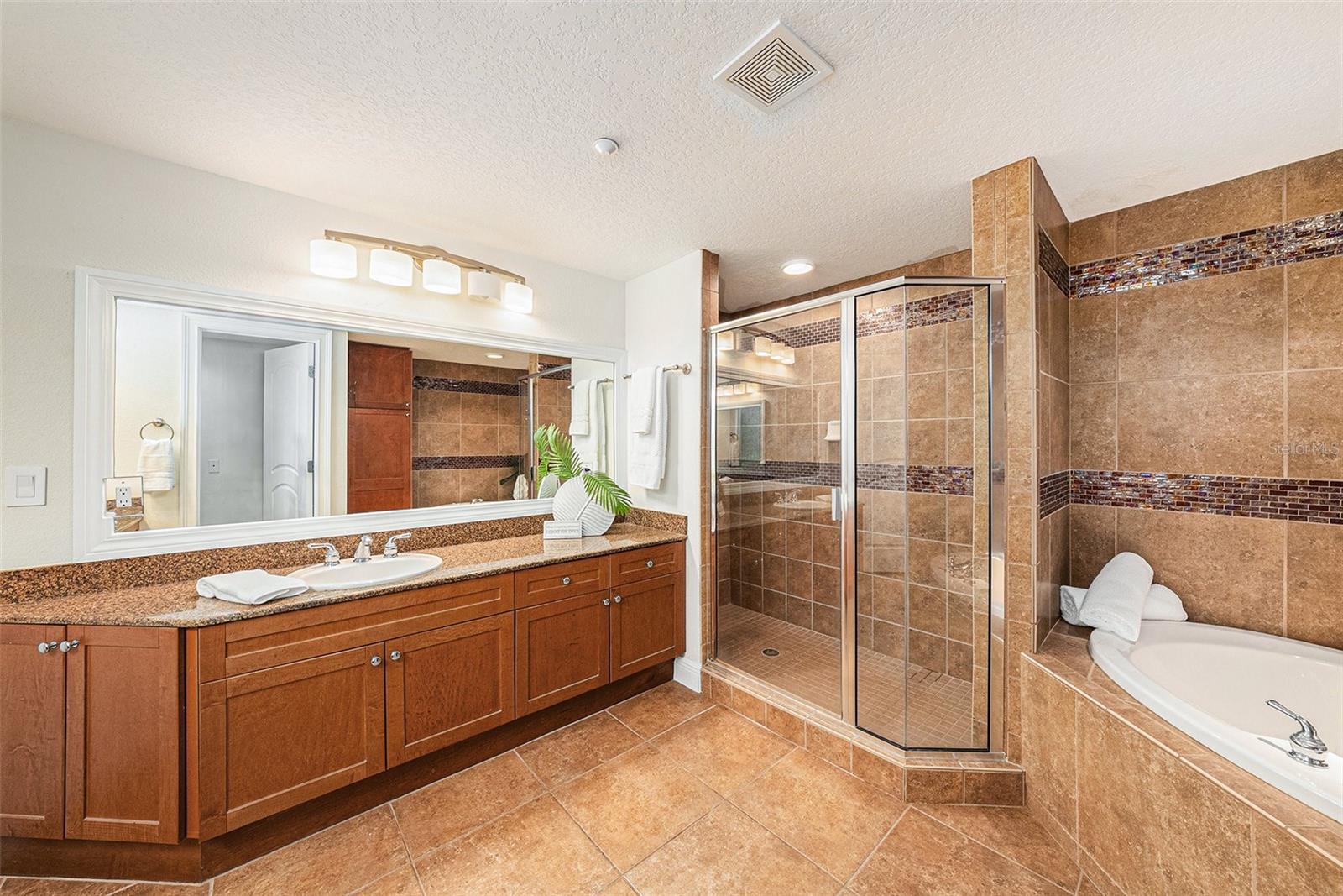 11525 GULF BLVD #401, TREASURE ISLAND, FL, 33706
