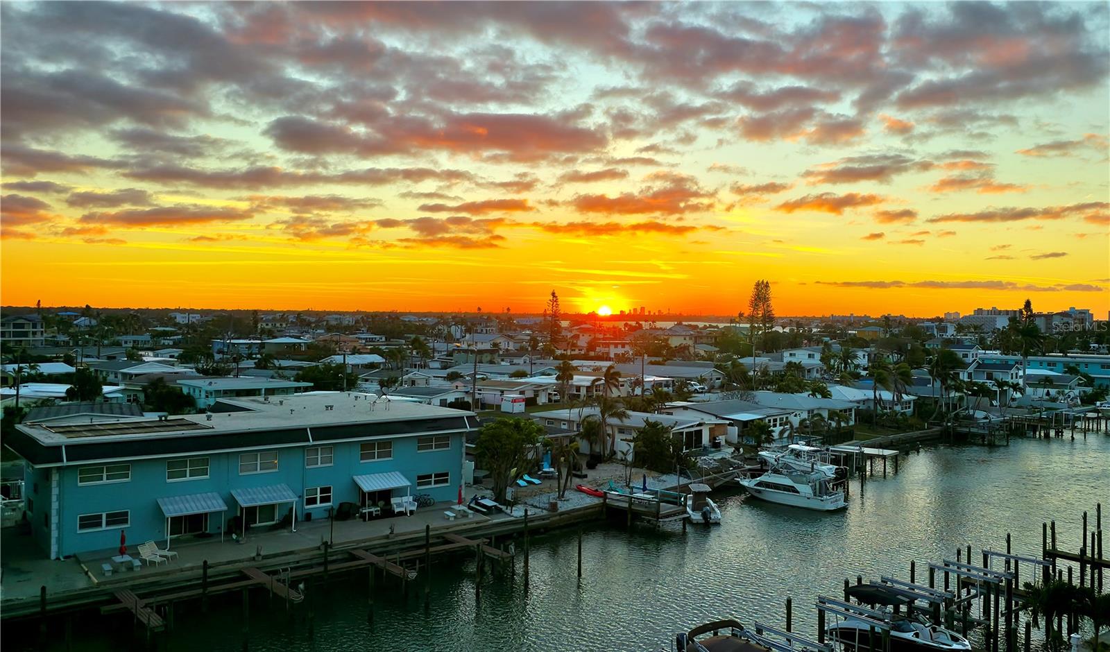 11525 GULF BLVD #401, TREASURE ISLAND, FL, 33706