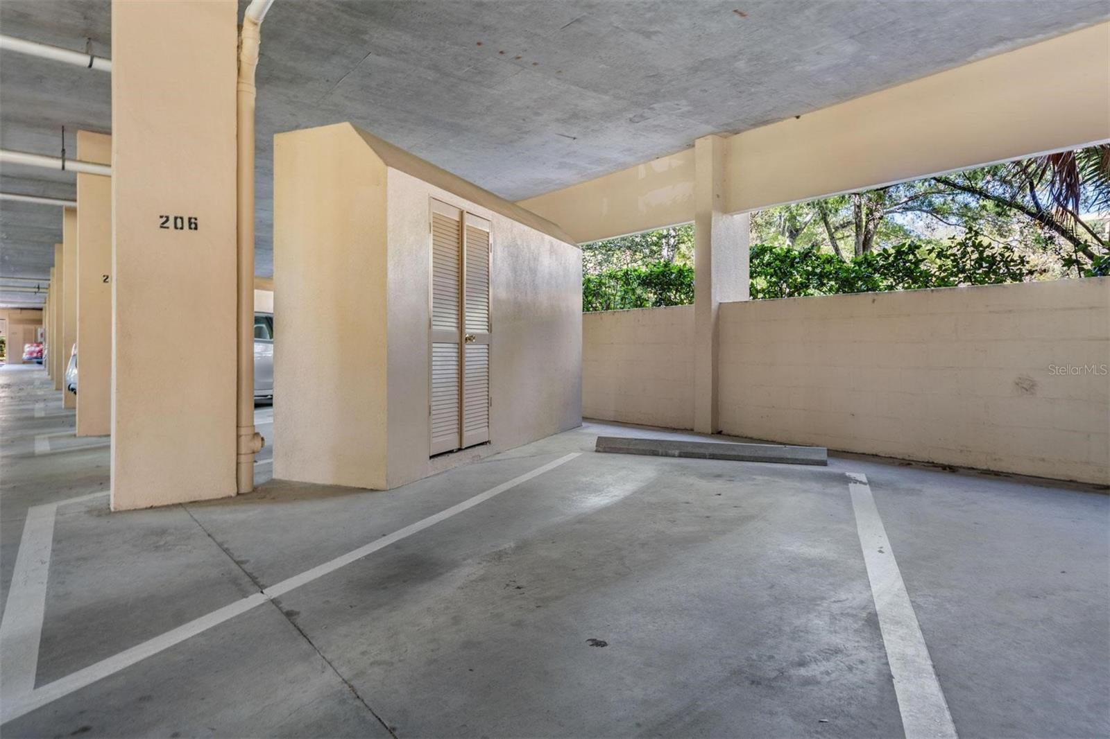 3076 EASTLAND BLVD #305, CLEARWATER, FL, 33761