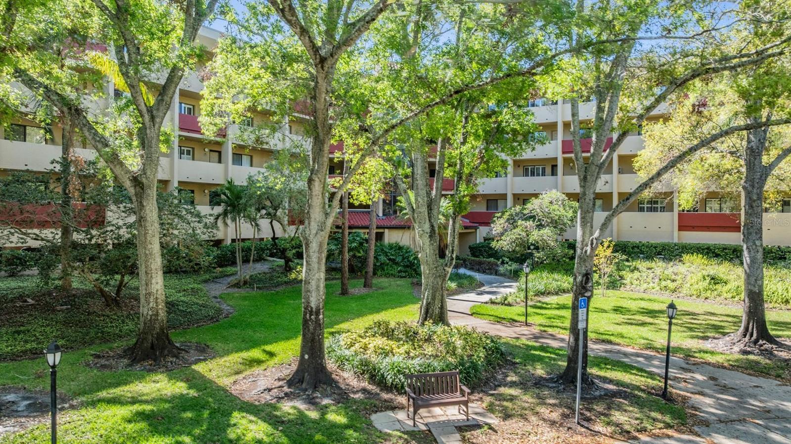 3076 EASTLAND BLVD #305, CLEARWATER, FL, 33761