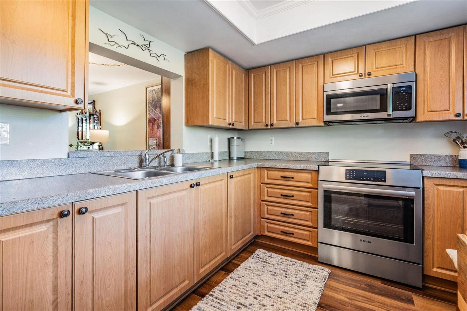 3076 EASTLAND BLVD #305, CLEARWATER, FL, 33761