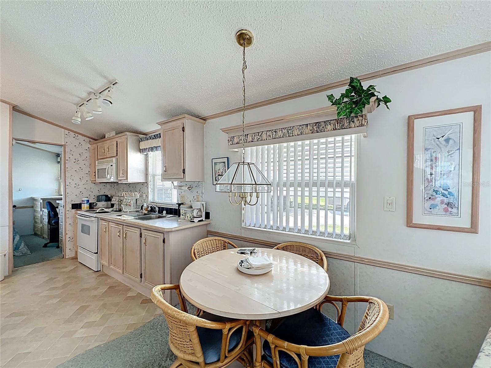 TB8363710 Property Photo