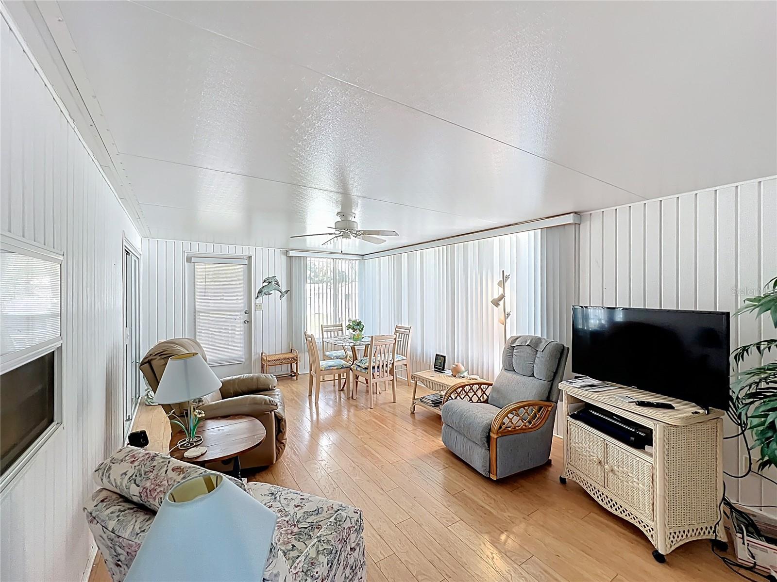 TB8363710 Property Photo