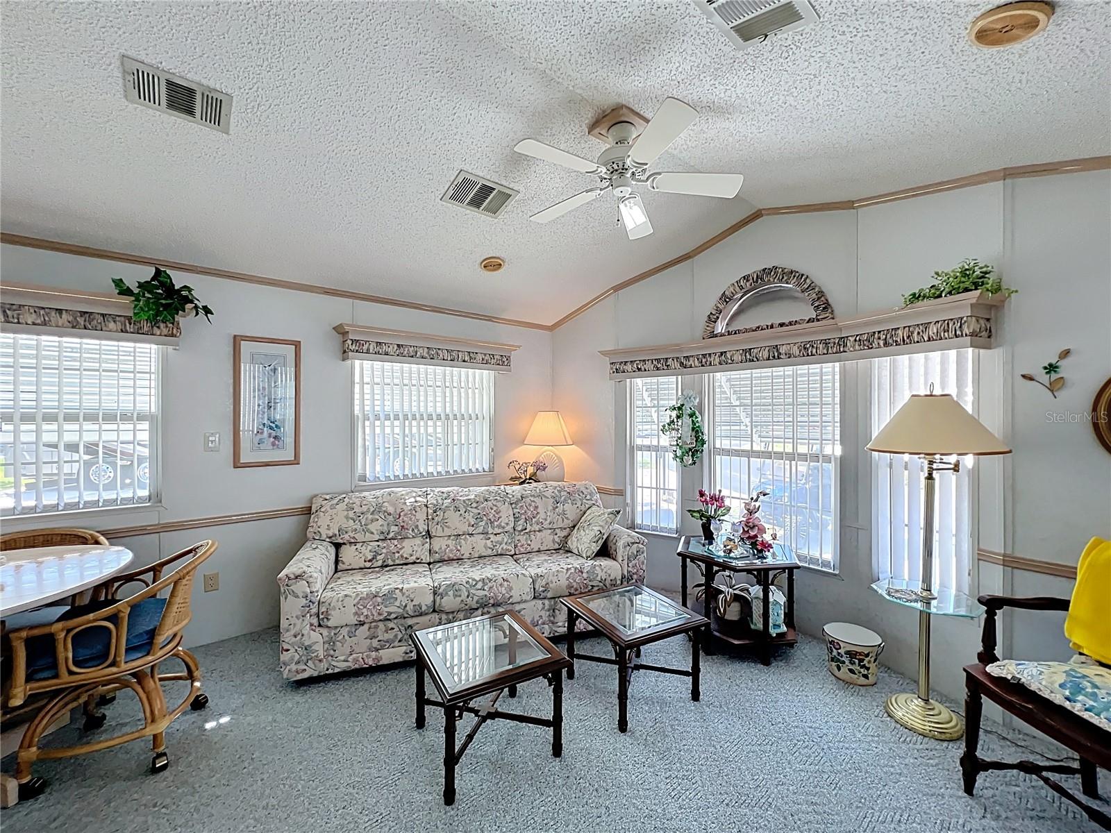 TB8363710 Property Photo