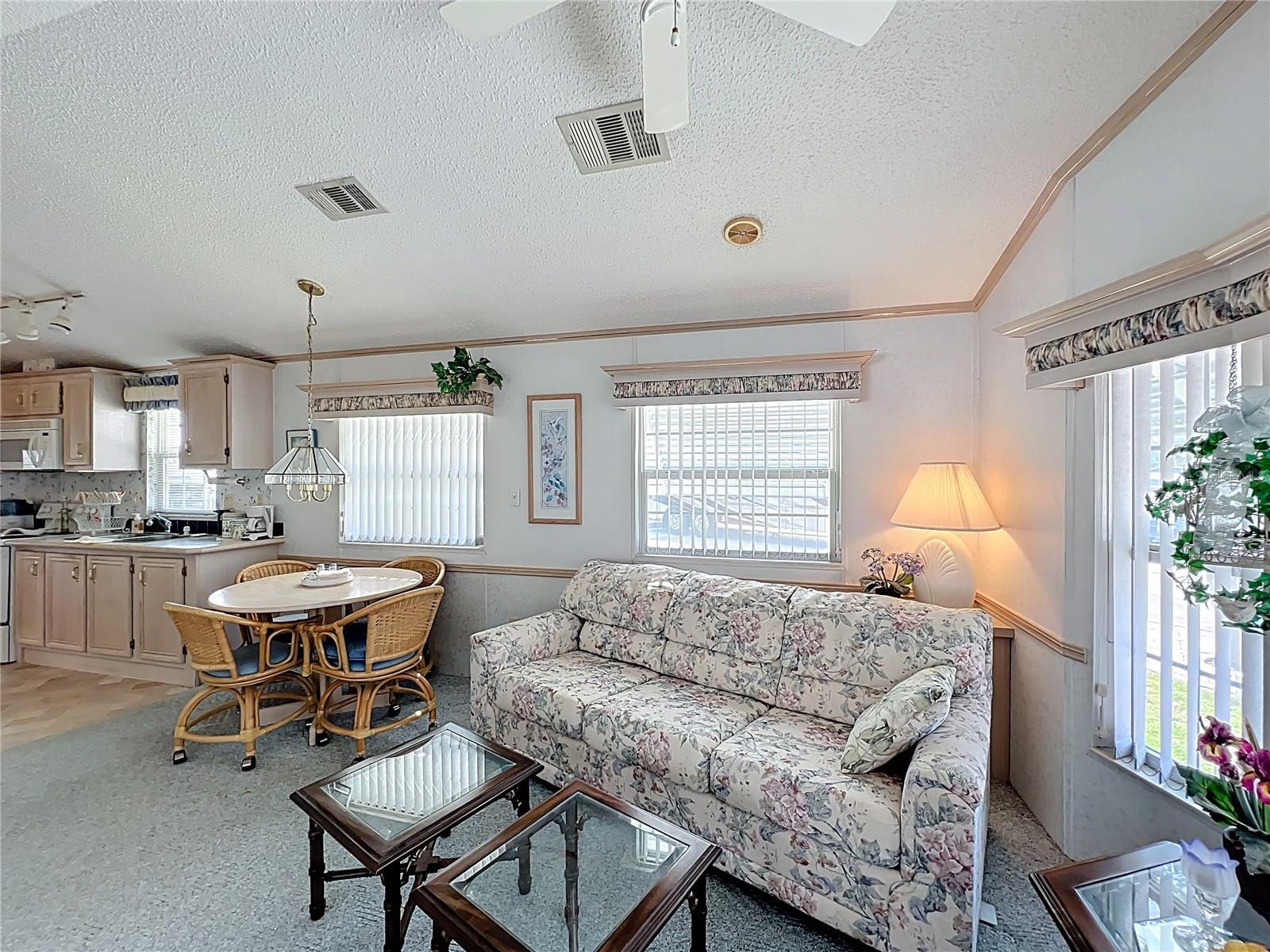 TB8363710 Property Photo