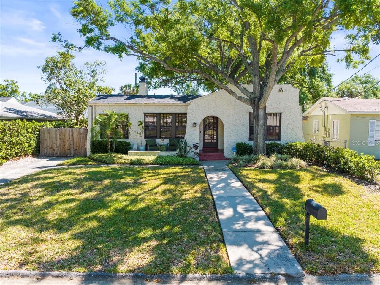 208 S BUNGALOW PARK AVE, TAMPA, FL, 33609